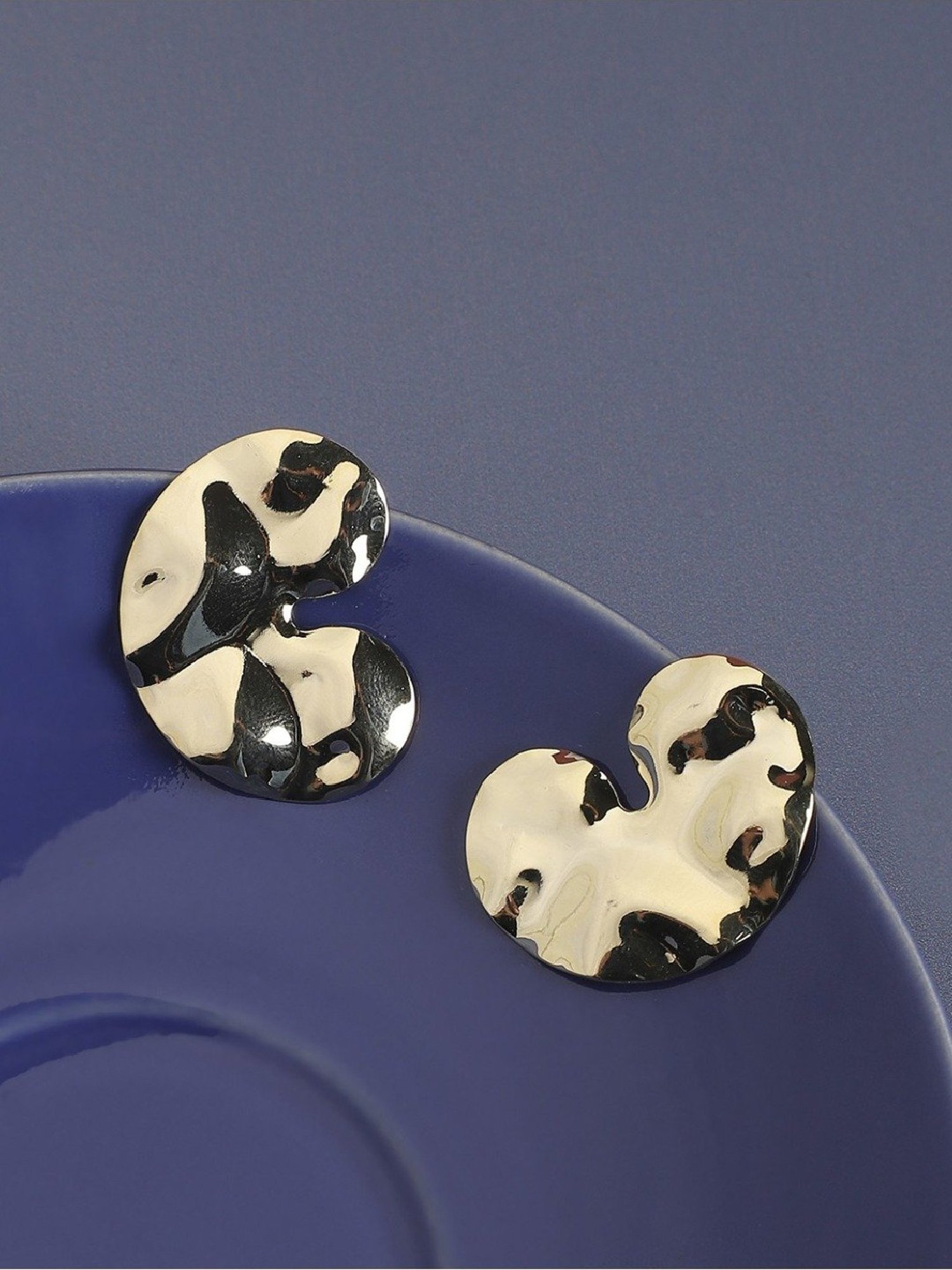 Sohi Women's Textured Heart Stud Earrings  Gold