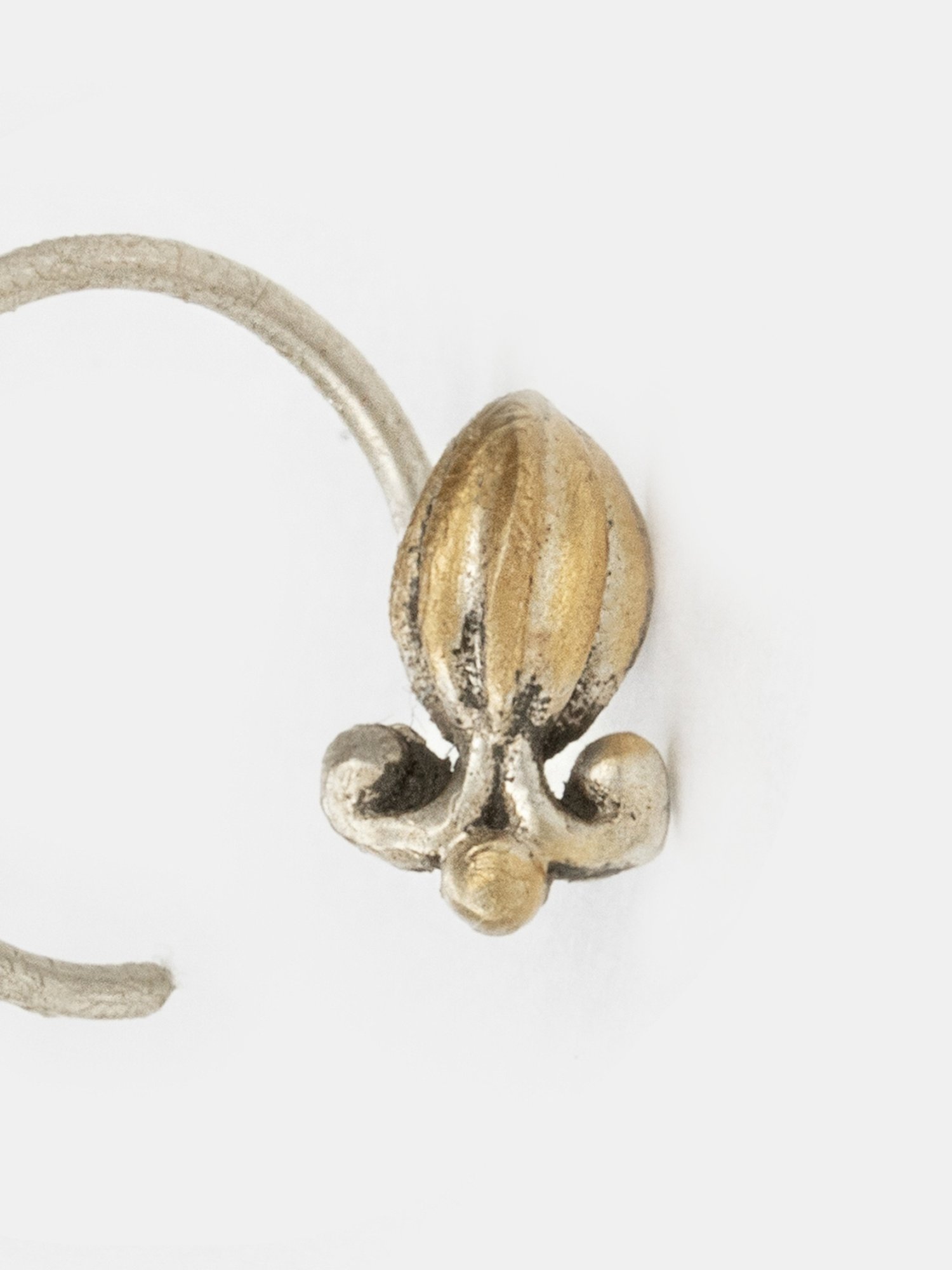 Shaya 92.5 Sterling Silver Mahile Nose Pin for Women