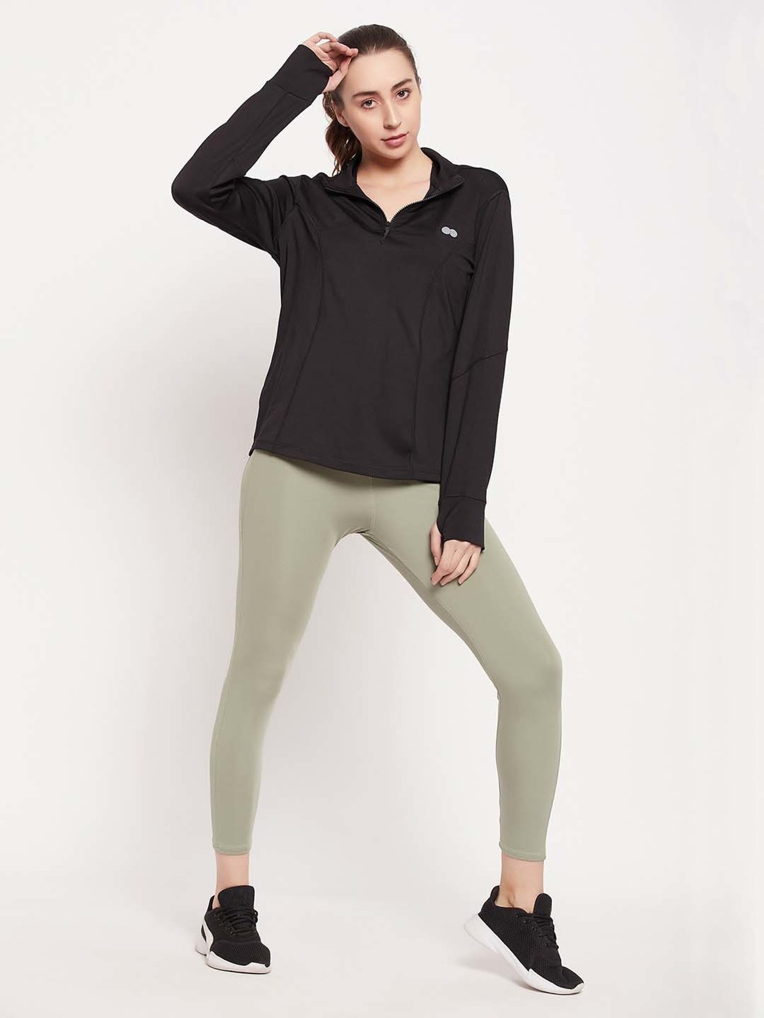 Clovia Black Regular Fit Sports T-Shirt