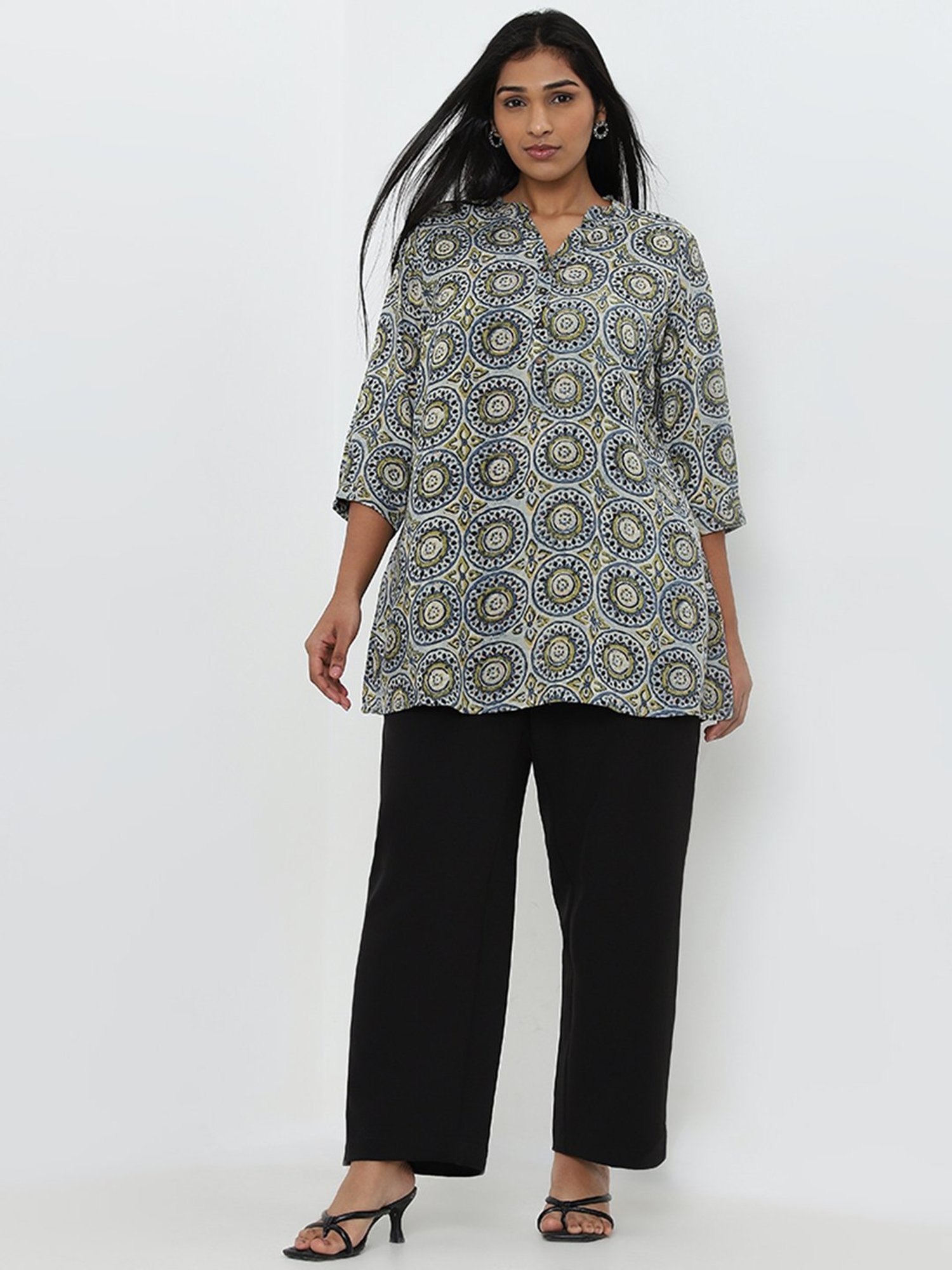 Diza by Westside Blue Geometric Printed Straight Kurti