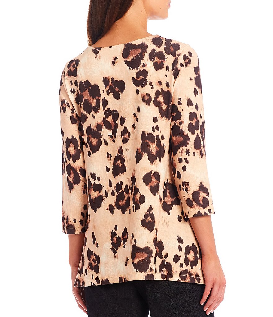 Allison Daley 3/4 Sleeve Keyhole Neck Sharkbite Hem Brushed Spot Print Top