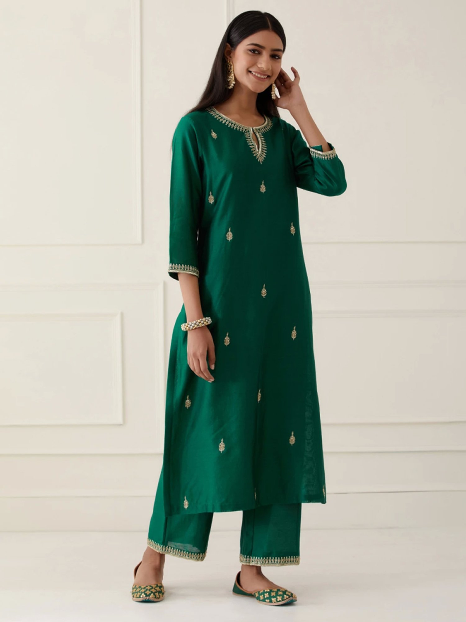 Ikshita Choudhary Green Sanjh Embroidered Kurta