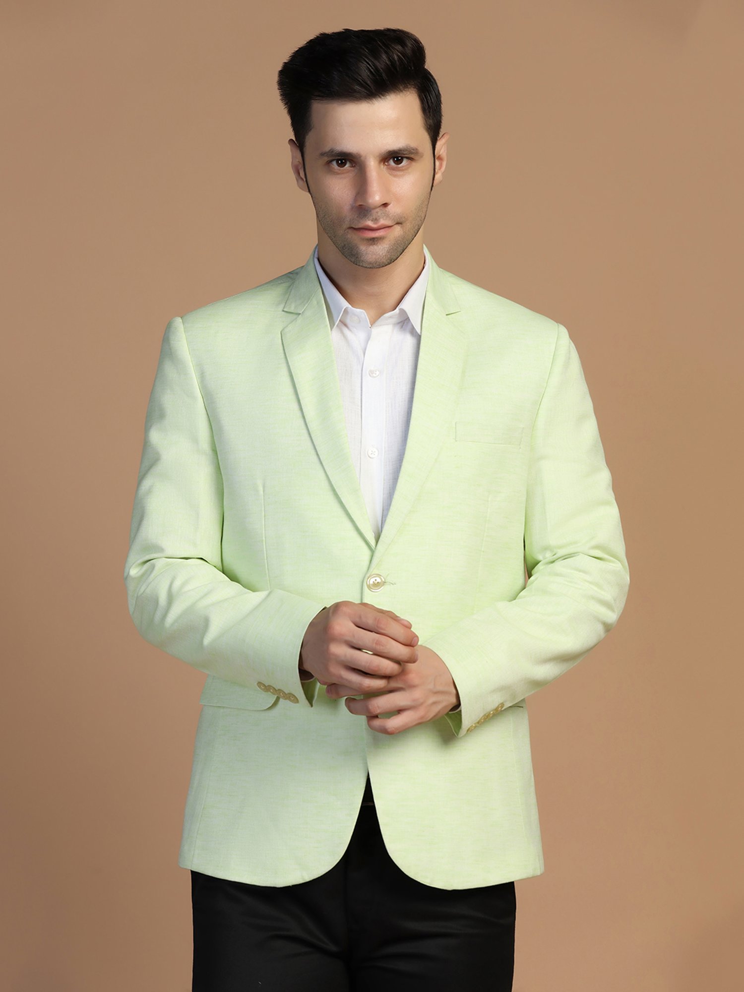 Arrow Sports Green Regular Fit Texture Waistcoat