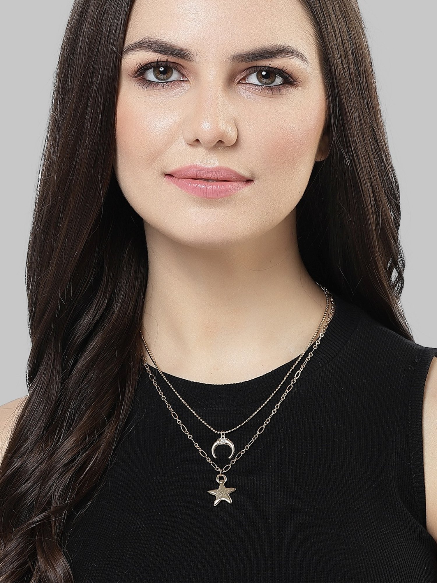 Karatcart Golden Sea Shell and Textured Disk Multicharm Multilayered Chain Women