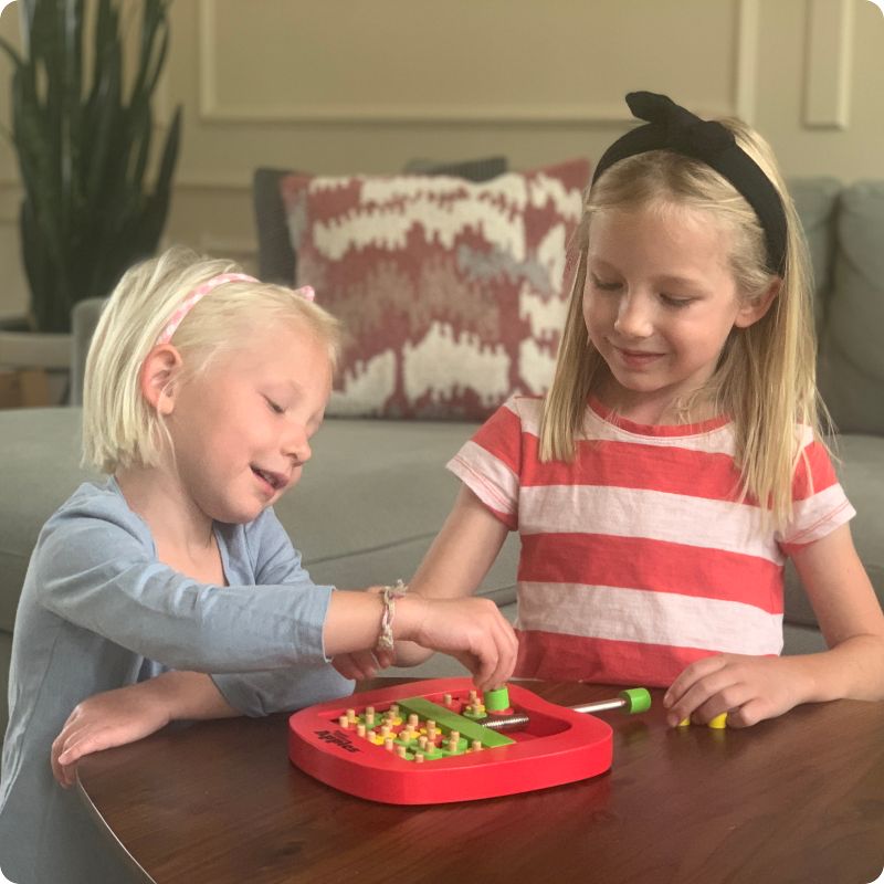 ROO GAMES - Happy Snappy Apples - First Strategy Game for Kids - For Ages 4+ - A Fun Motor Skills Game for Children and Families