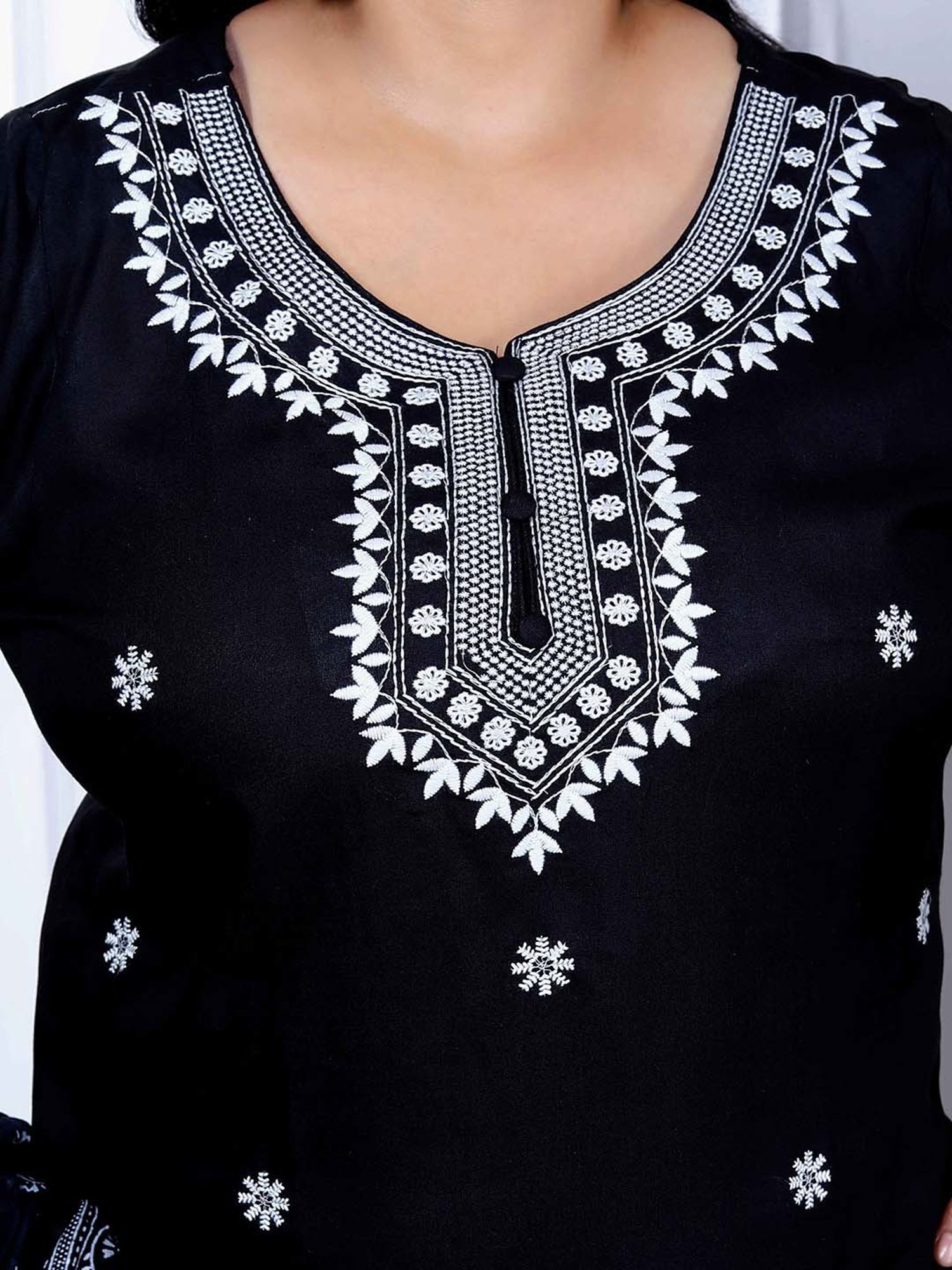 Miravan Black Embroidered Kurta With Palazzo & Dupatta