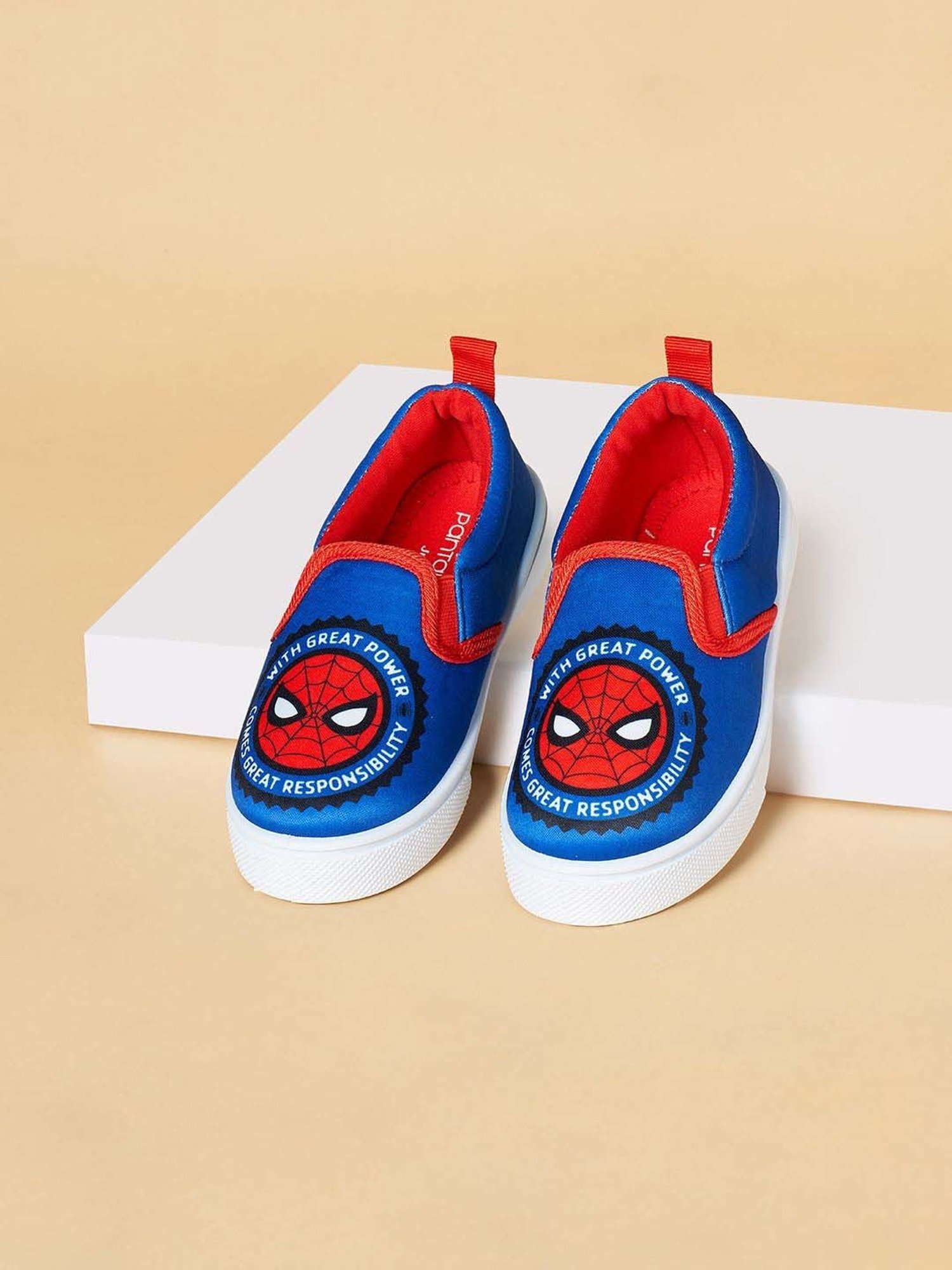 Pantaloons Junior Blue & Red Casual Sneakers