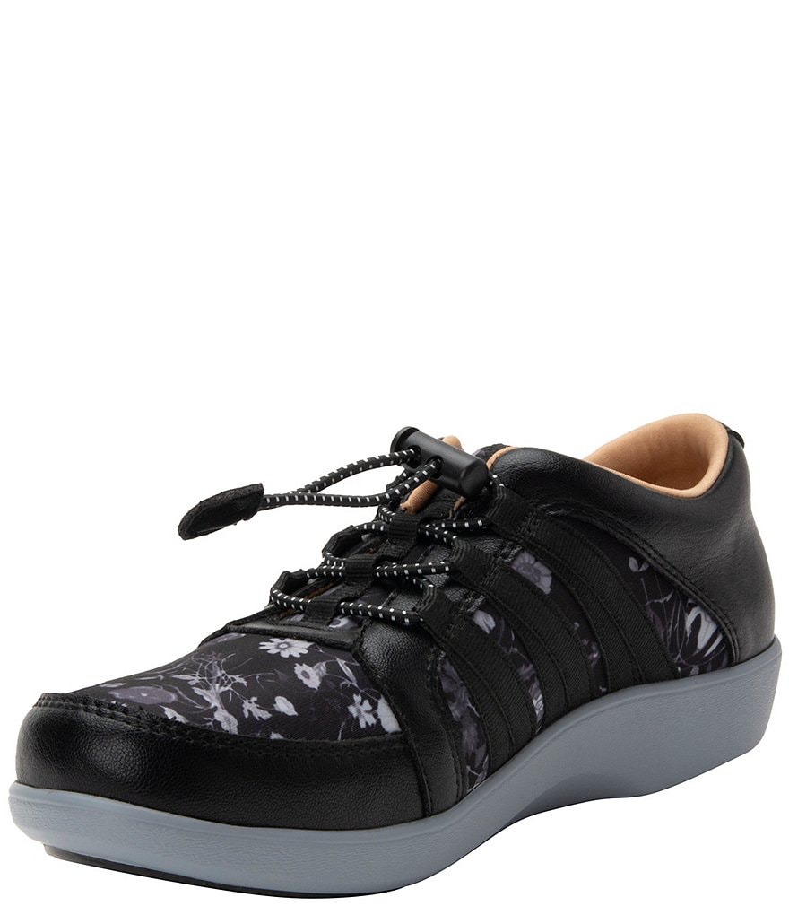 Traq by Alegria Methodiq Floral Dream Fit Knit Bungee Lace Pedometer Sneakers