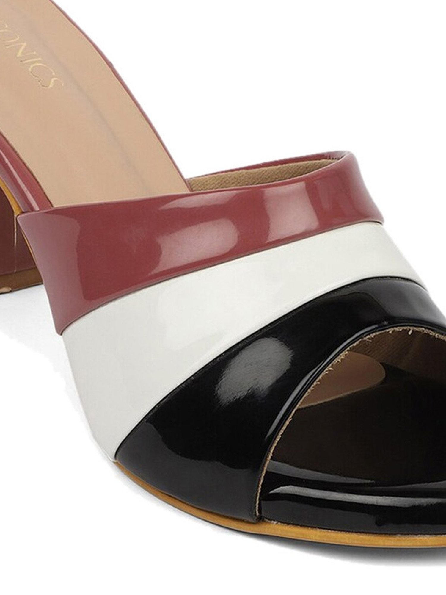 Iconics Women's Black & Maroon Casual Sandals