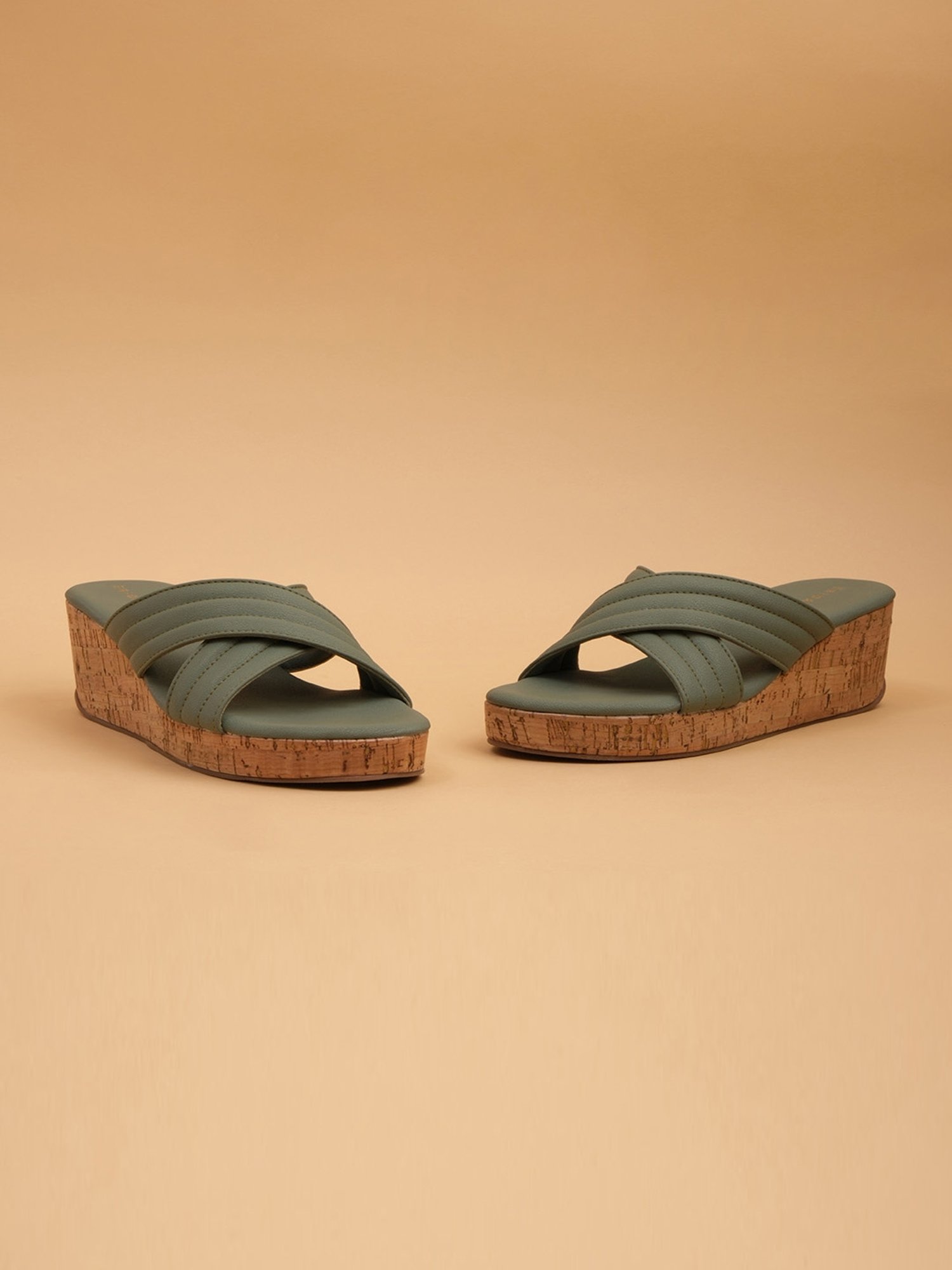 Eridani Women's Tracy Green Cross Strap Wedges