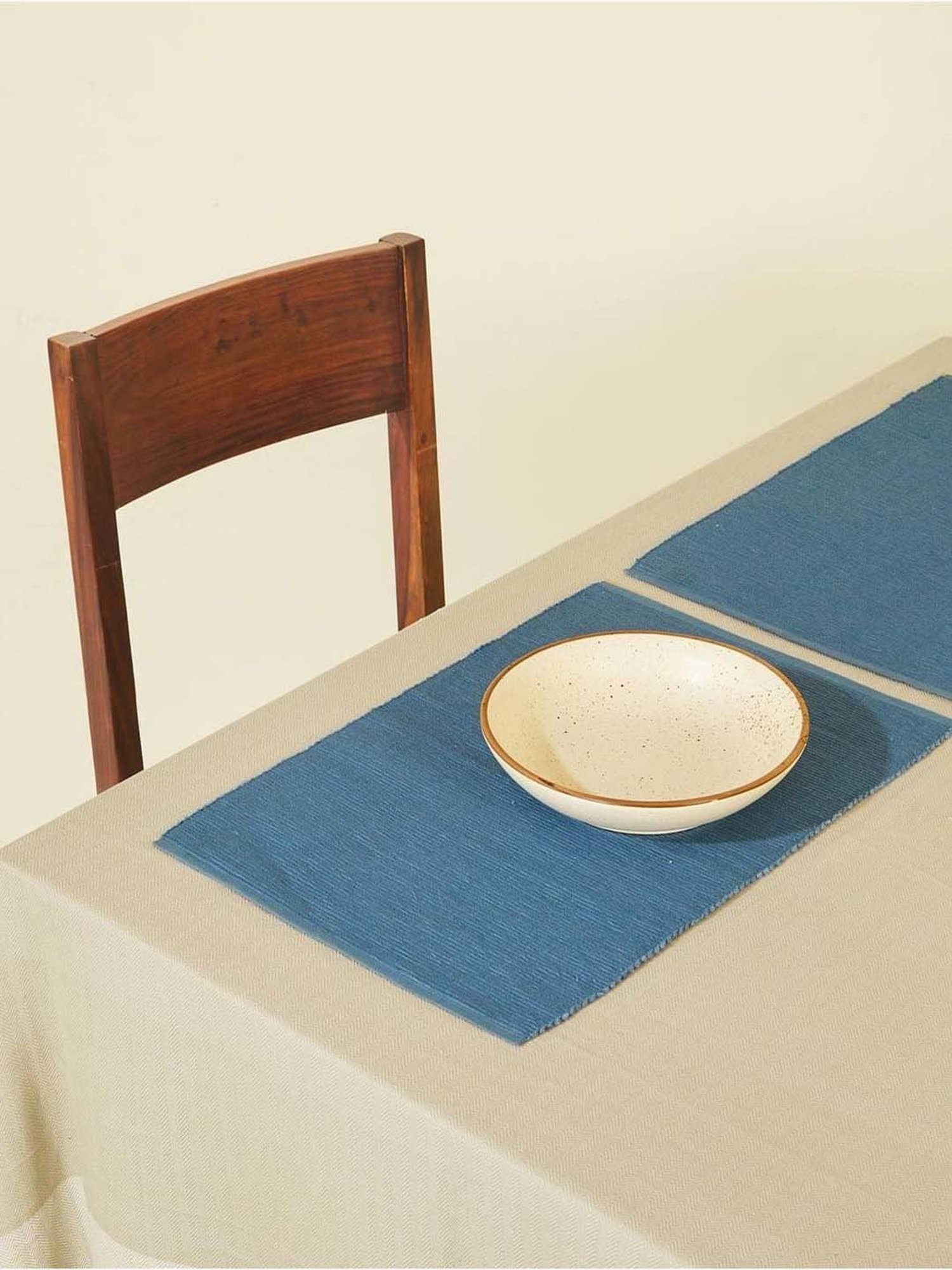 Table Runner with 4ct Placemats - Bullseye's Playground™