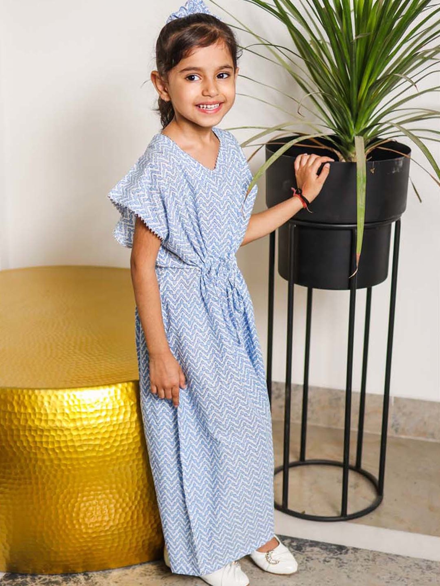 Budding Bees Kids Blue & White Cotton Printed Jumpsuits with Scrunchie