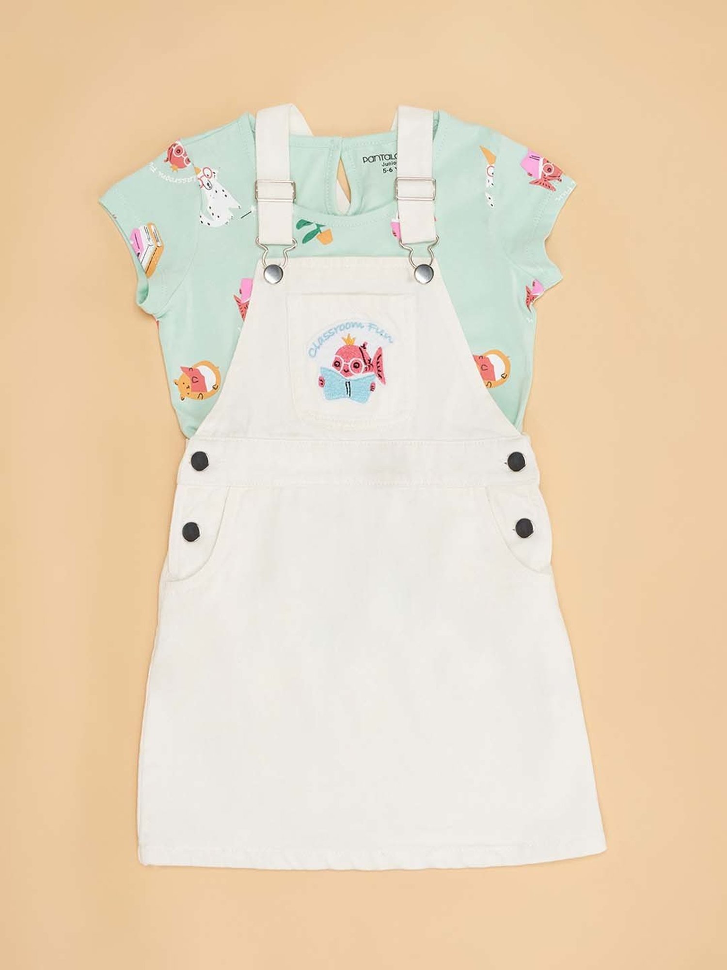Pantaloons Junior White & Green Cotton Printed Dungaree Set