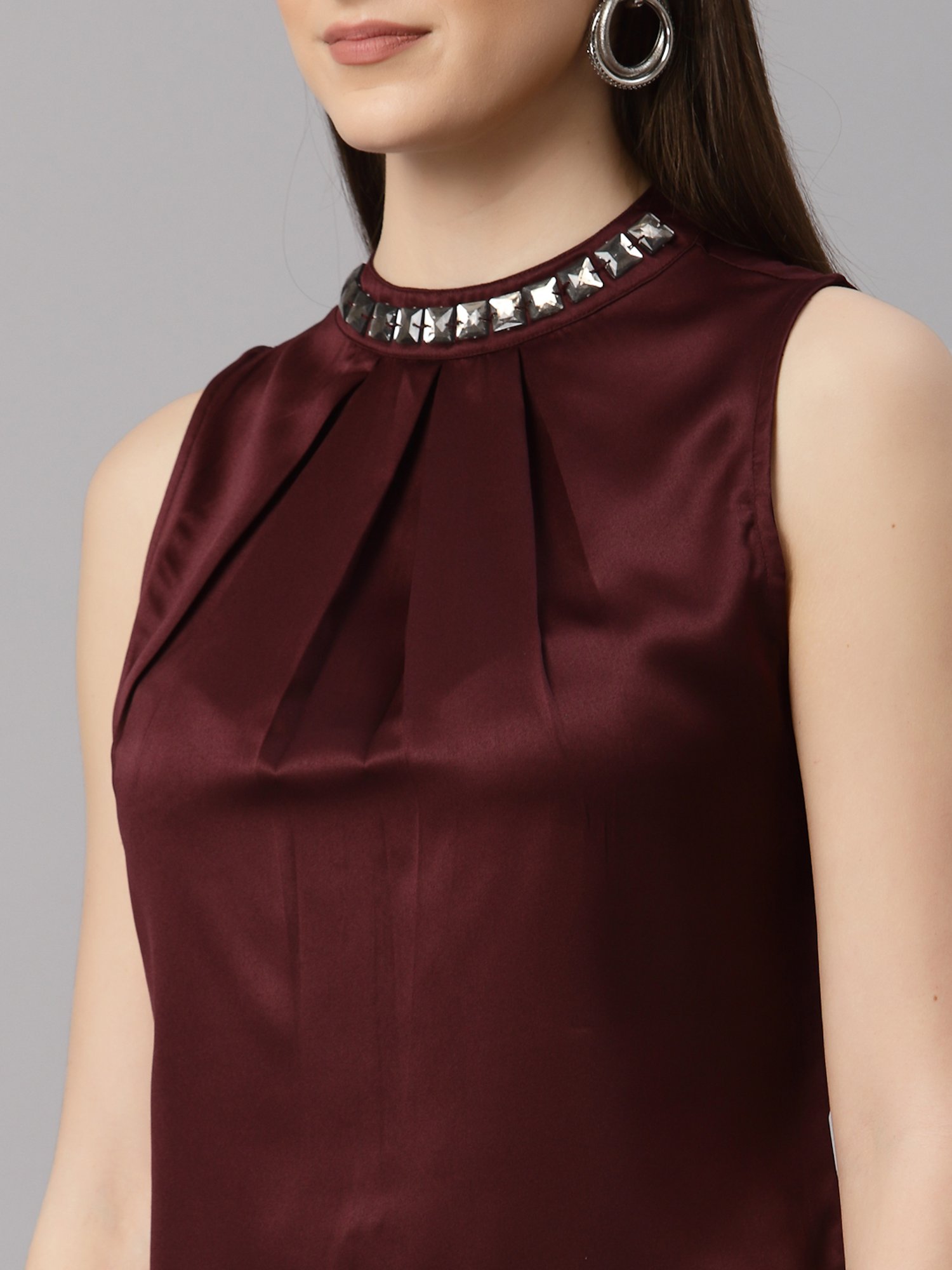 NEUDIS Burgundy High Low Top