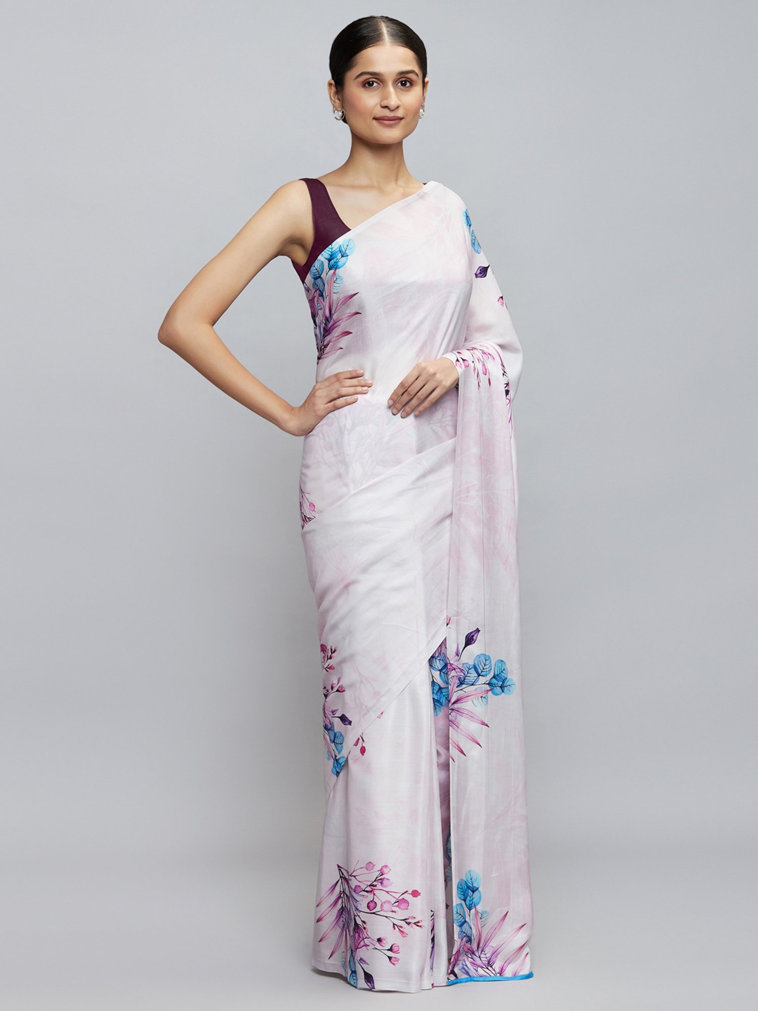 navyasa by liva Pink Floral Print Saree With Unstitched Blouse