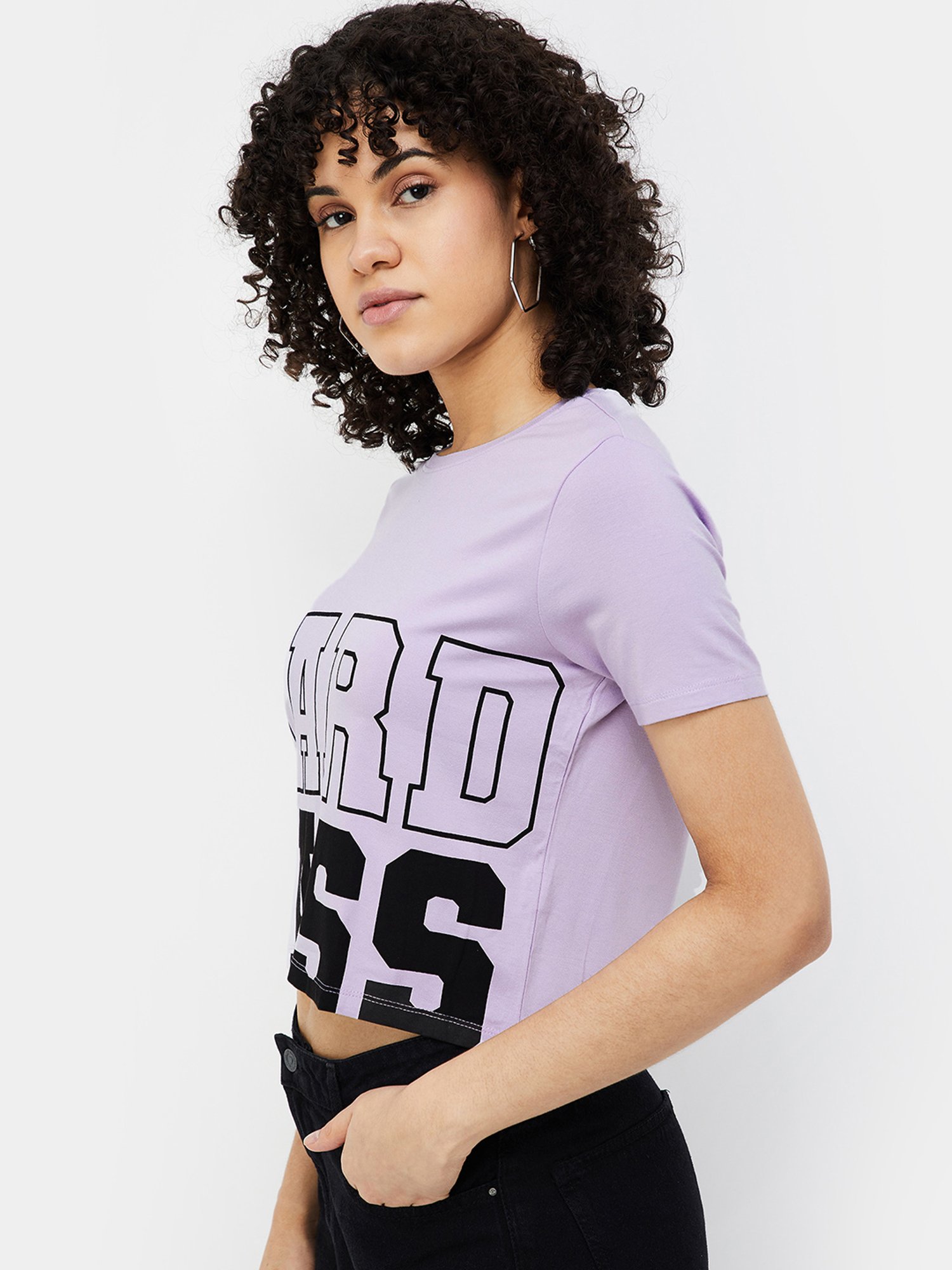 Ginger by Lifestyle Lavender & Black Graphic Print Crop T-Shirt