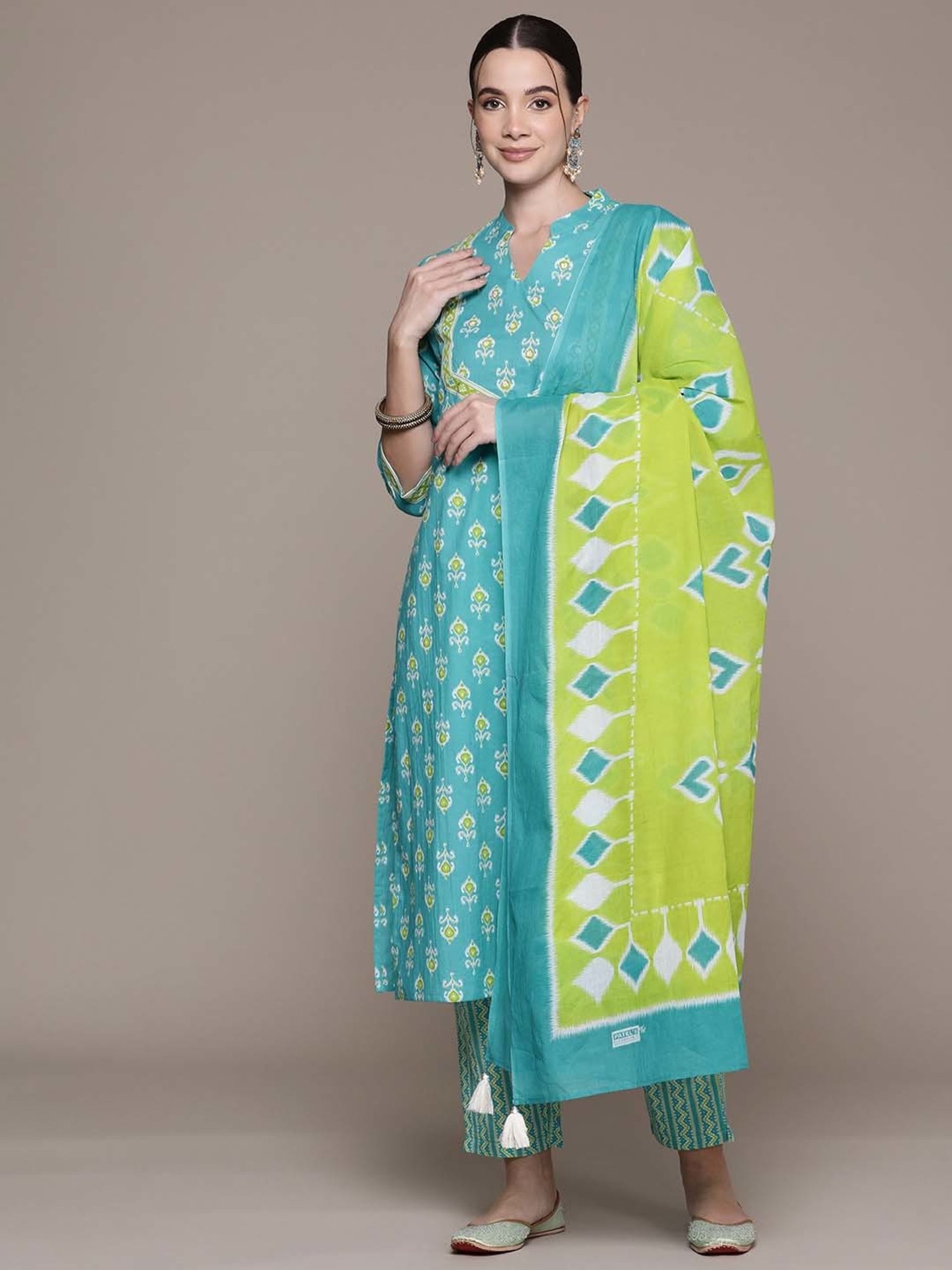 READIPRINT FASHIONS Blue Cotton Printed Kurta Pant Set With Dupatta