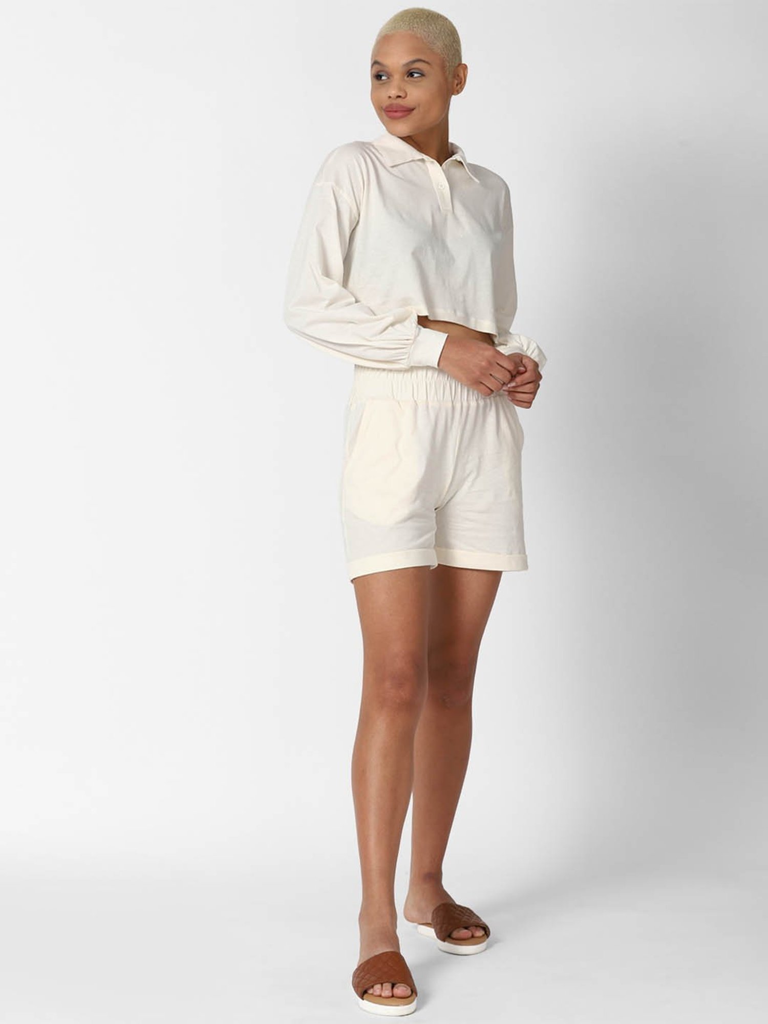 Forever 21 Off White Top With Shorts