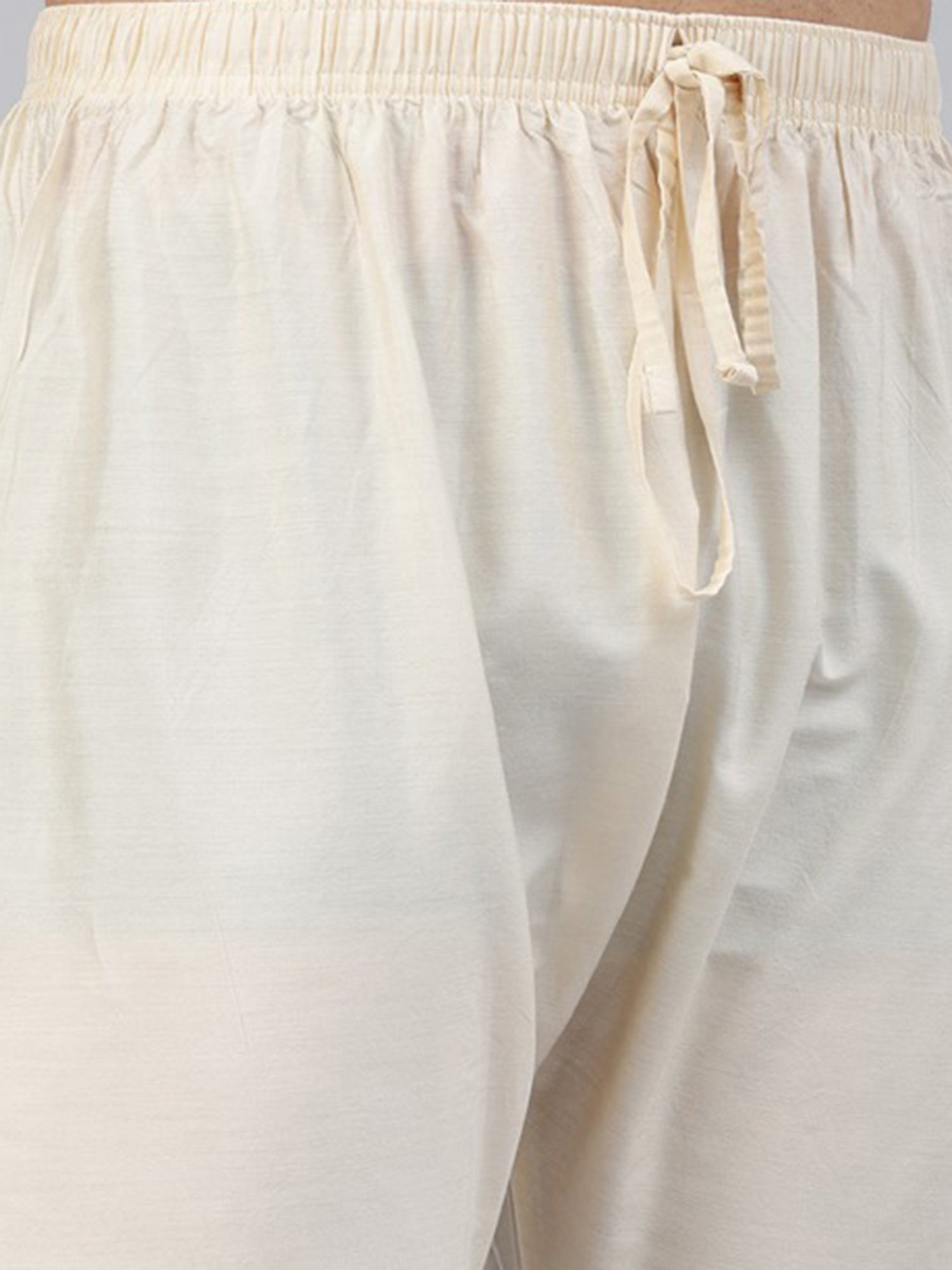 Manthan Green & Cream Regular Fit Self Design Kurta & Pyjamas Set