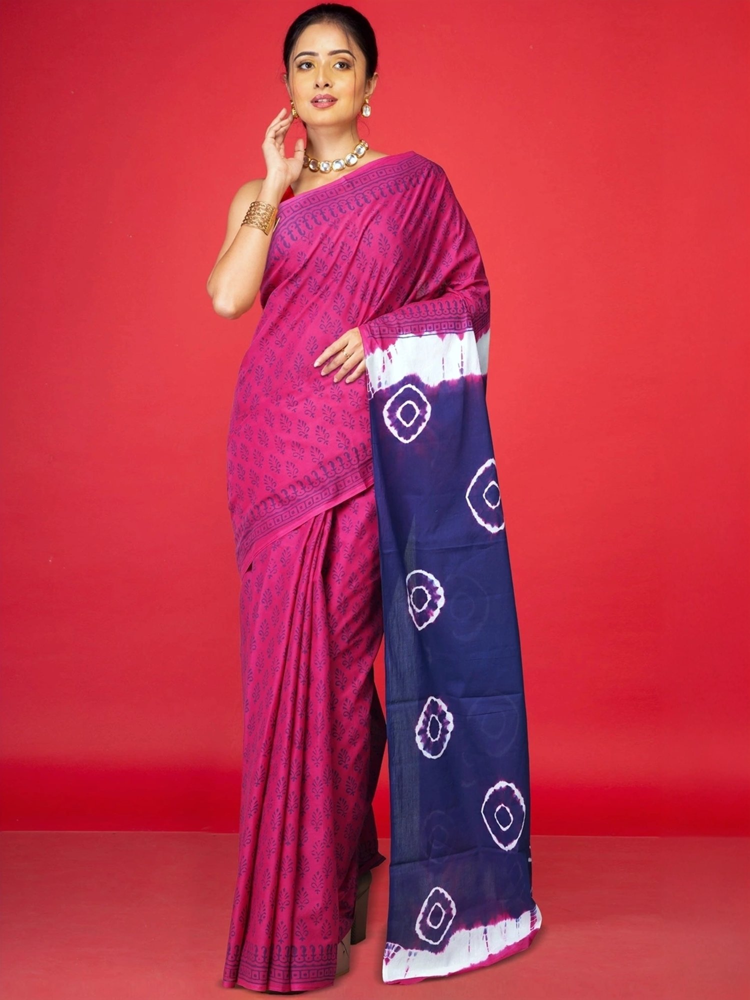 Unnati Silks Pink & Blue Cotton Printed Saree With Unstitched Blouse