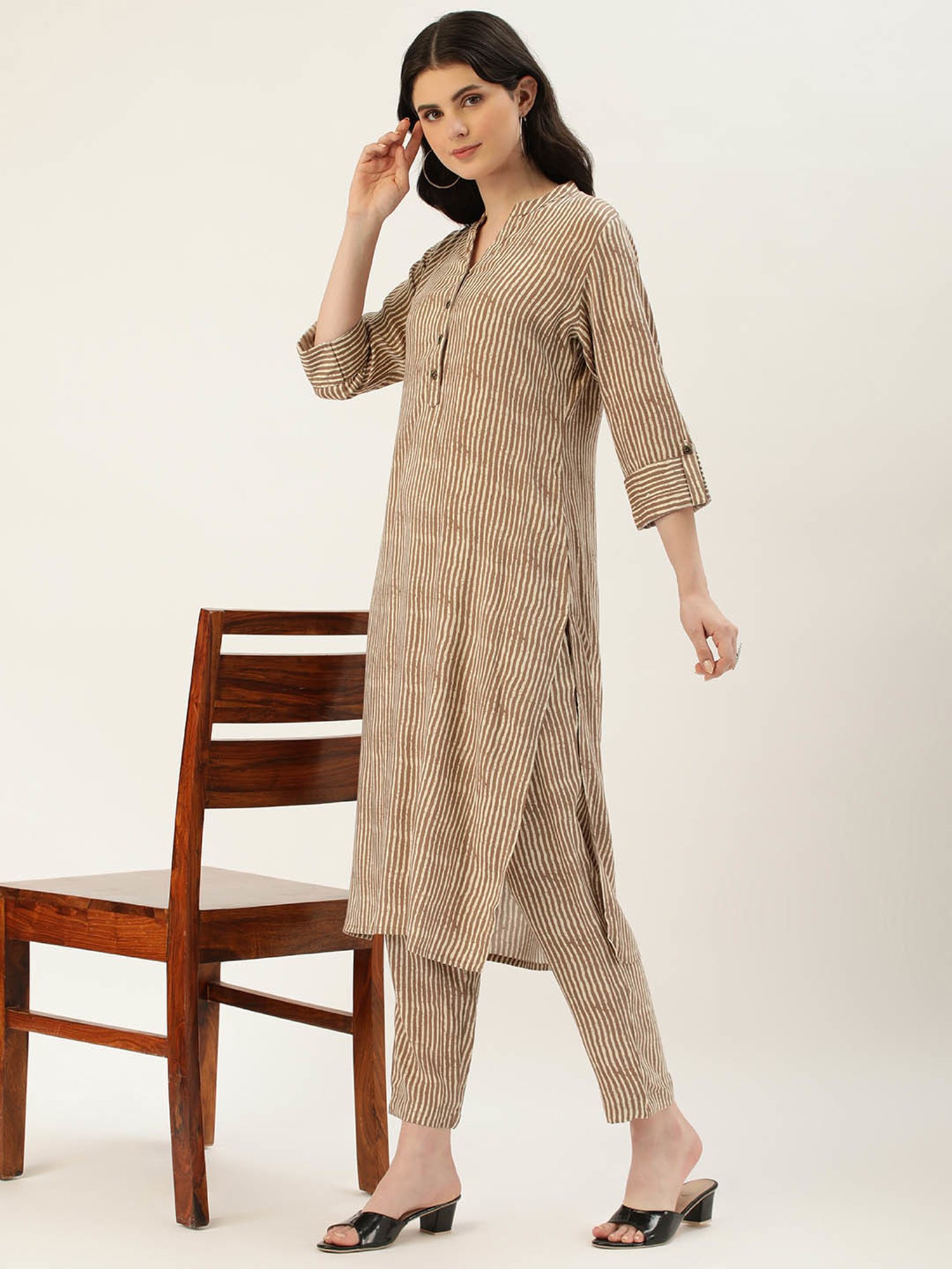 Amukti Beige Striped Pants