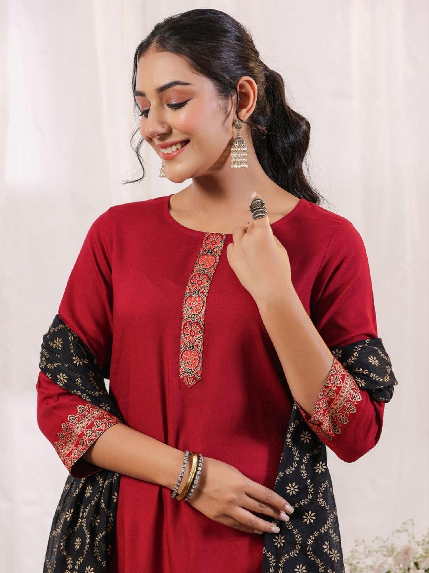 Anubhutee Maroon & Black Printed Kurta Pant Set With Dupatta