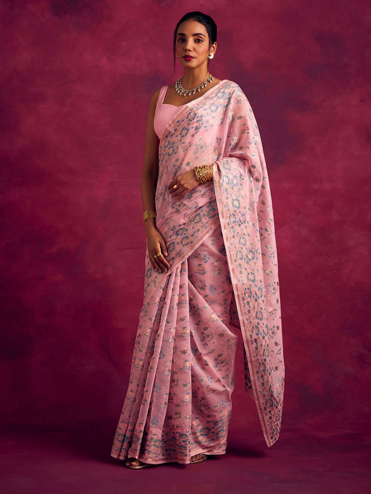 Abhishti Pink Woven Saree Without Blouse