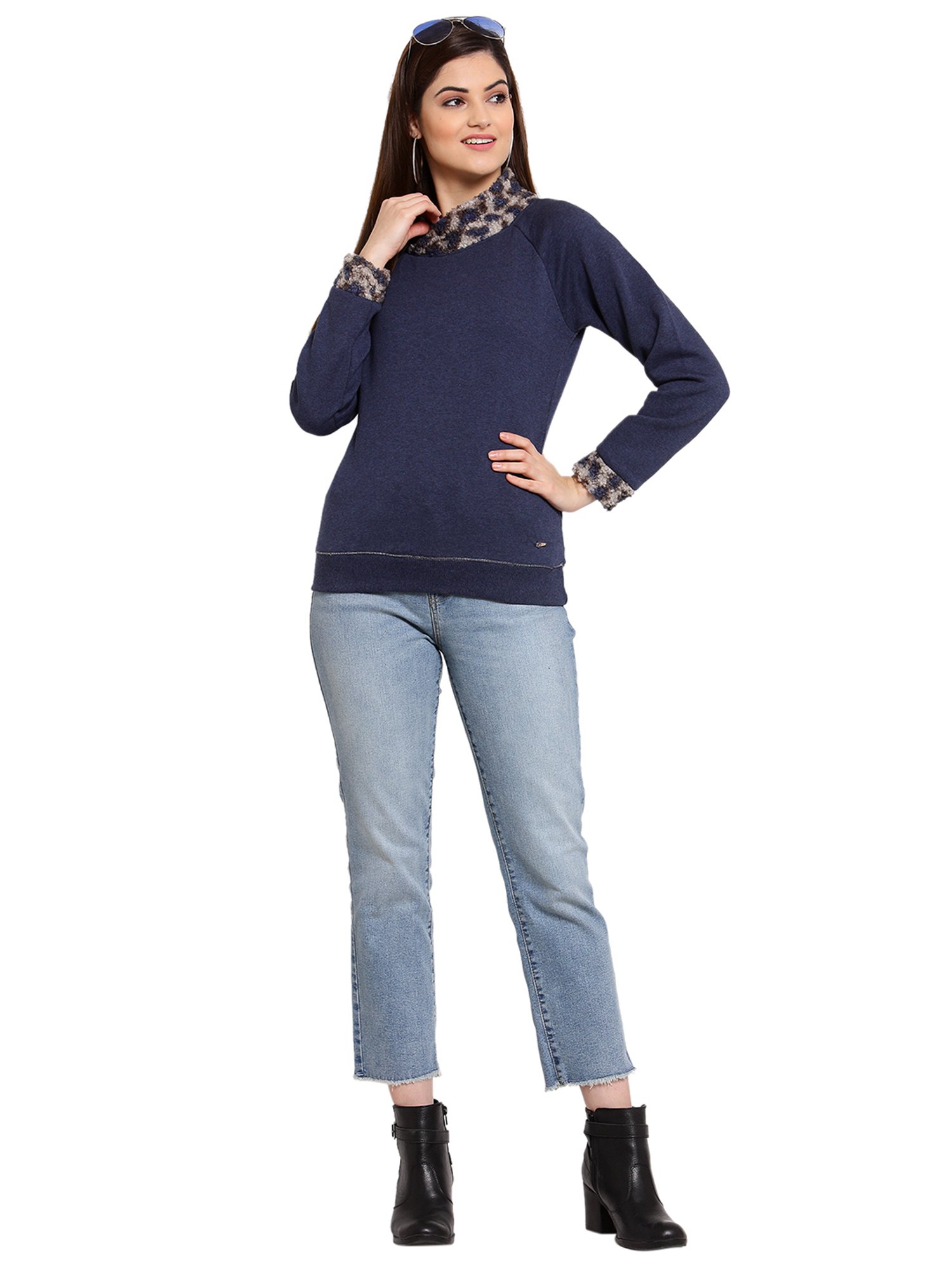 Juelle Blue Full Sleeves Sweatshirt