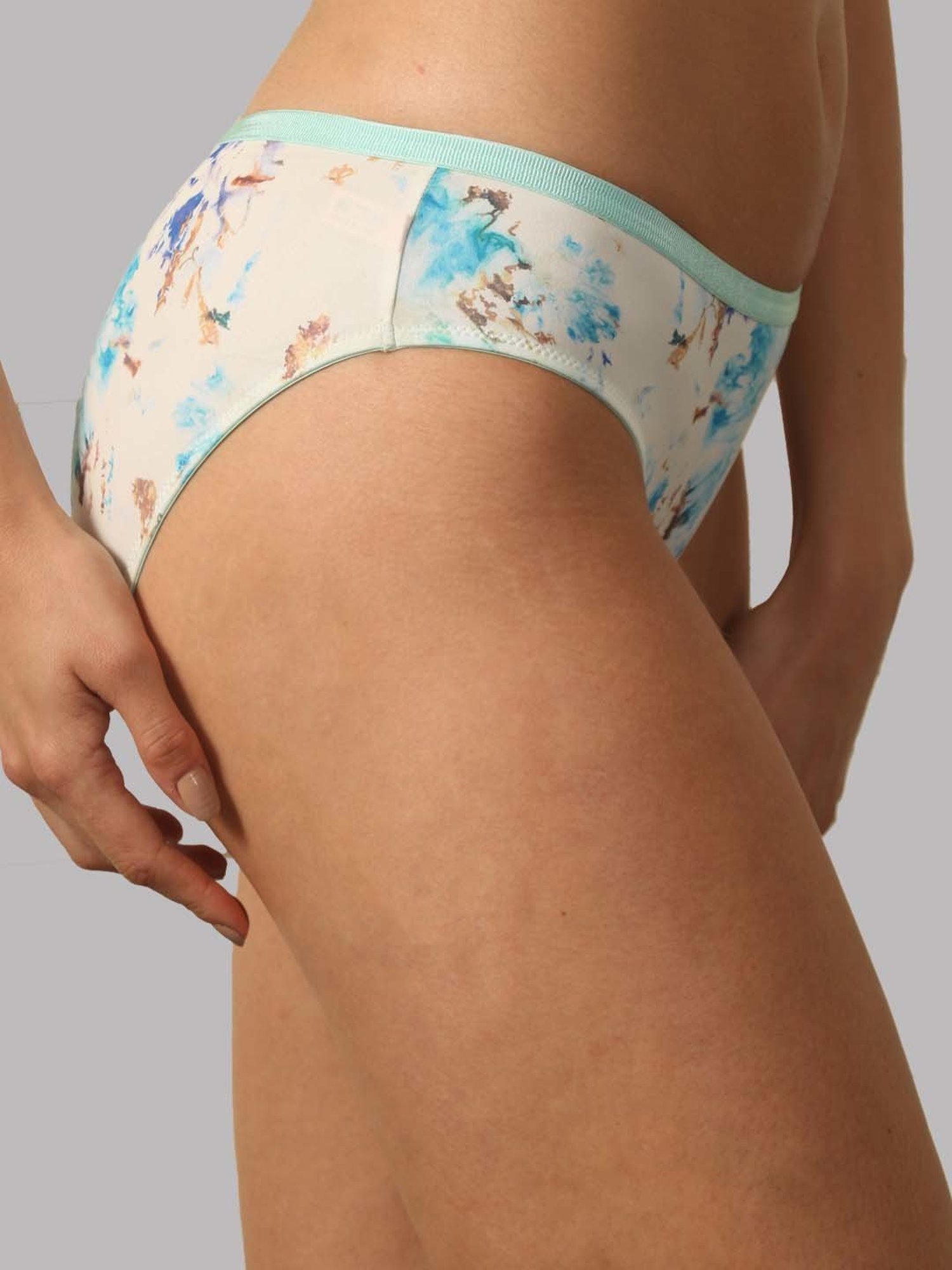 Soie White & Blue Printed Brief Panty