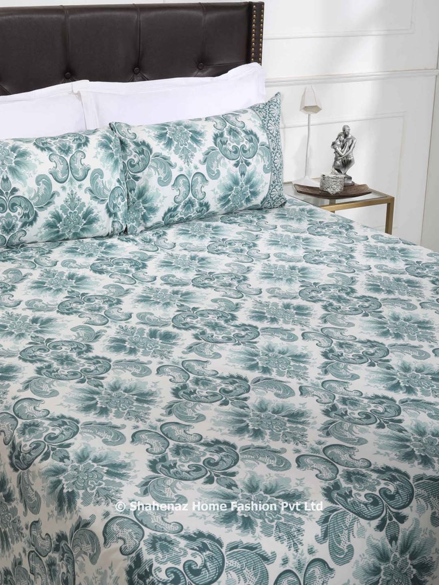 Shahenaz Dark Green 120 TC Cotton Classic Damask Double Bedsheet with 2 Pillow Covers