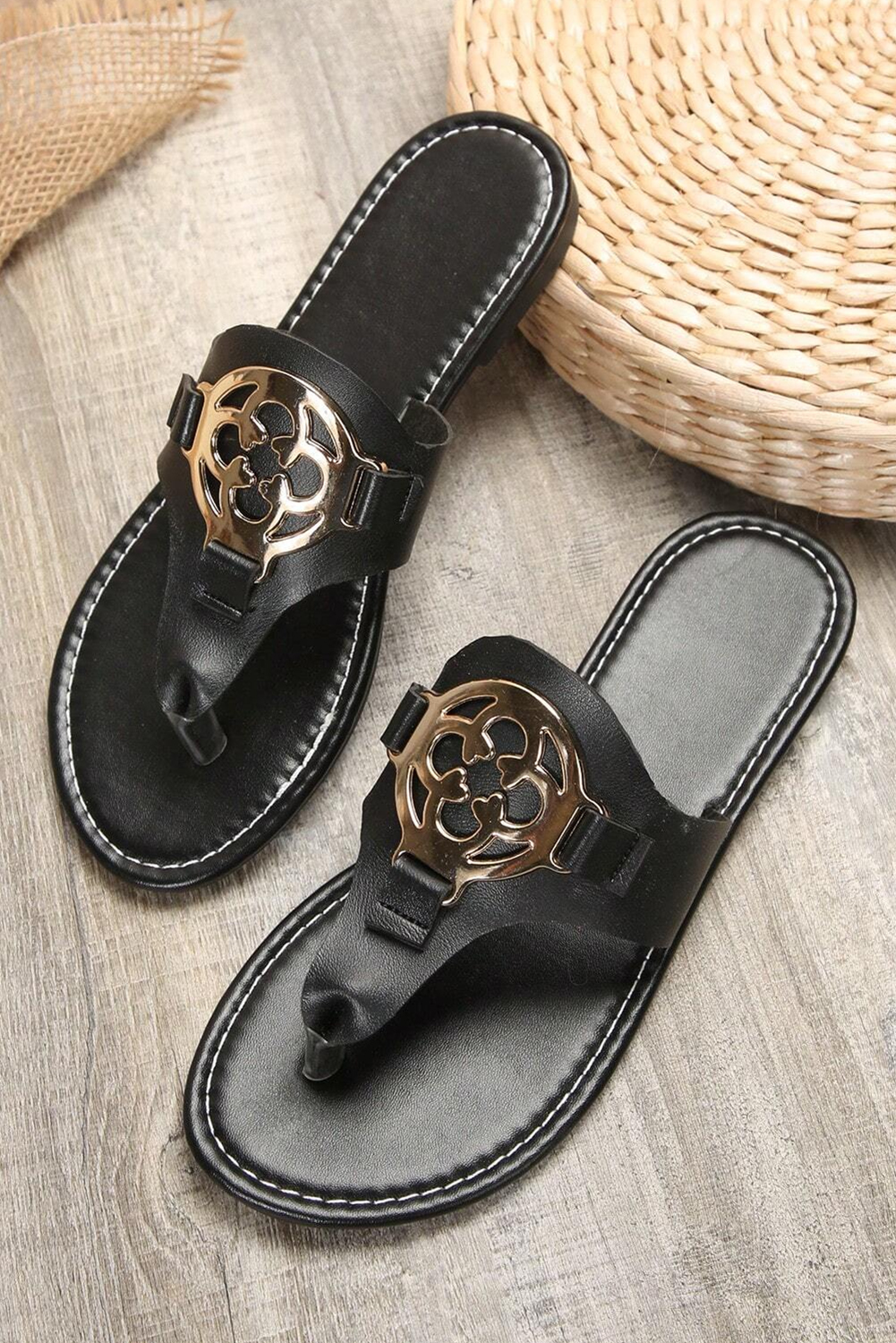 Black Vintage Metal Decor Leather Thong Slides Shoes