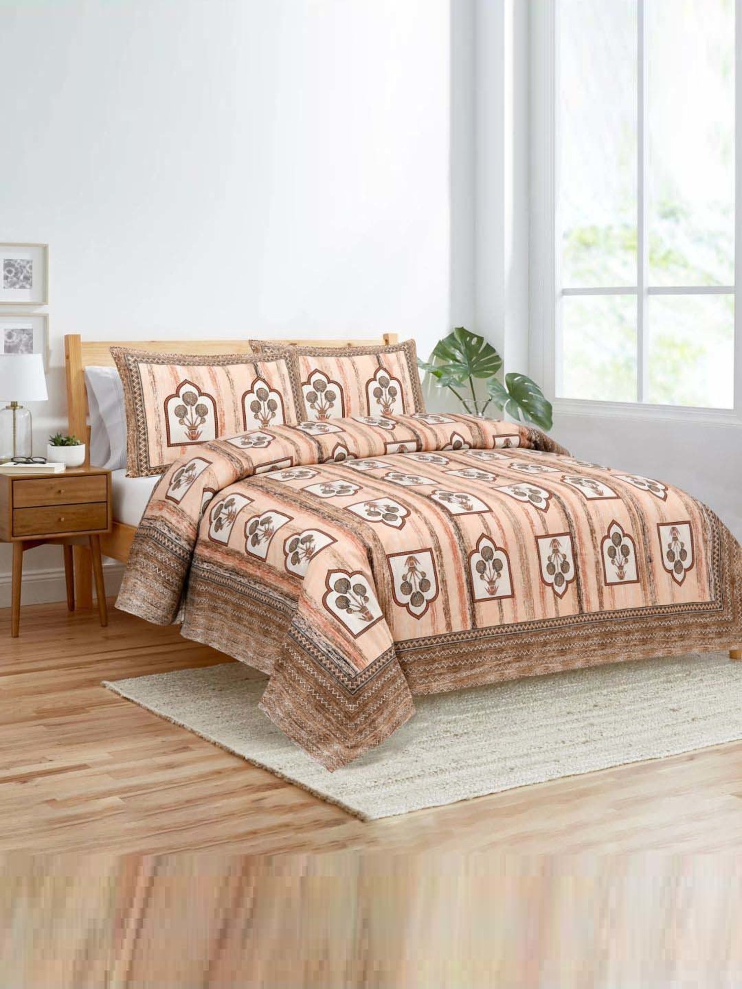 JaipurFabric Peach 180 TC 100% Cotton Jharokha Double Bedsheet with 2 Pillow Covers