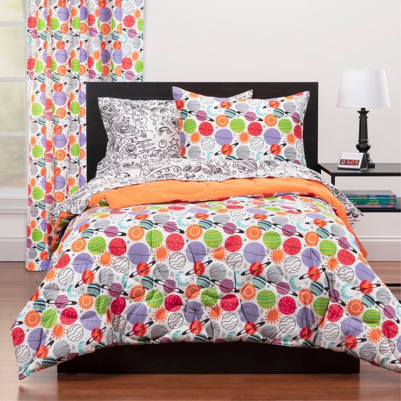 Twin Space Dreams Hidden Pictures Sheet Set - Highlights