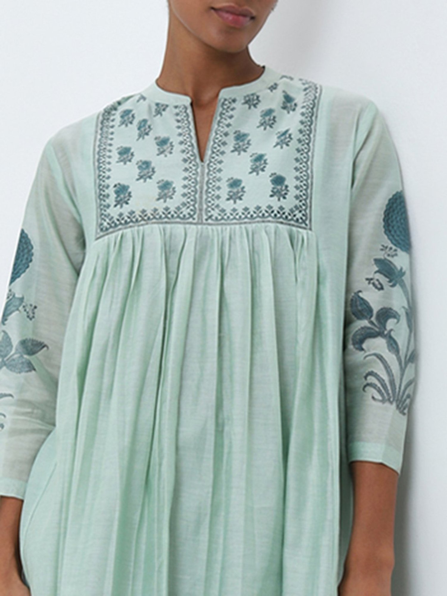 Zuba by Westside Sea Green Floral Printed A-Line Kurta with Inner