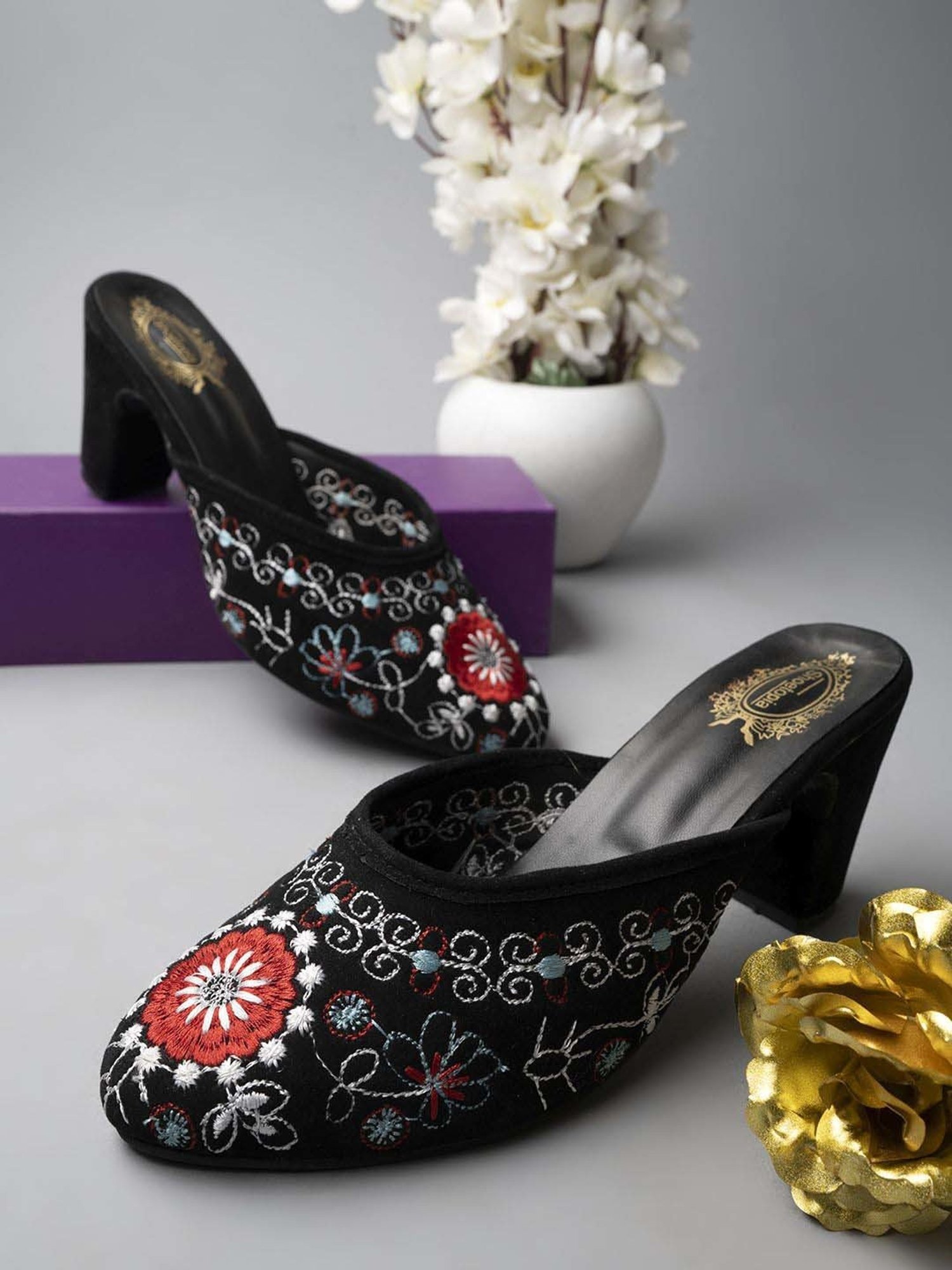 Shoetopia Kids Black Toe Ring Sandals