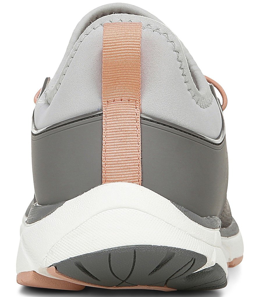 Vionic London Bungee Lace Closure Sneakers