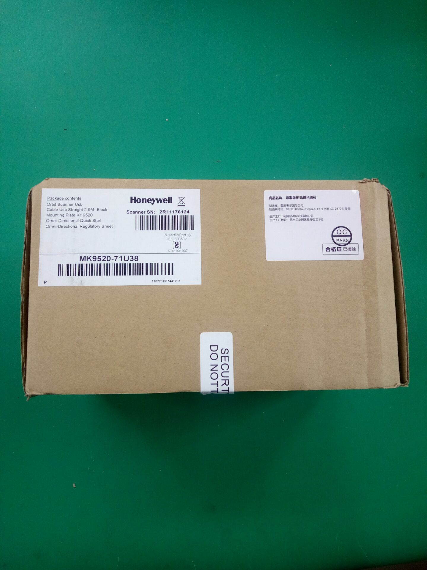 Honeywell / Metrologic MK9520-71U38 Barcode Scanner with Stand and USB Cable