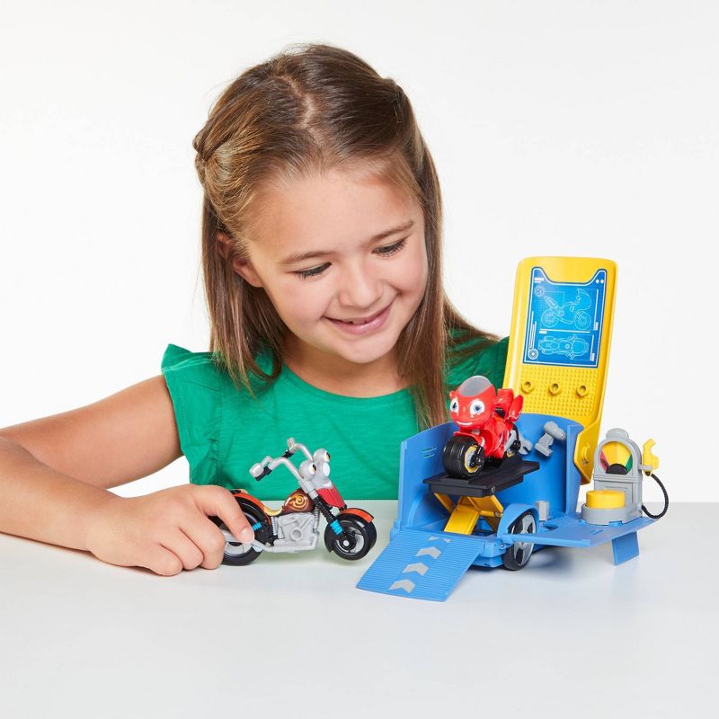 Ricky Zoom Maxwell Trailer Mini Playset