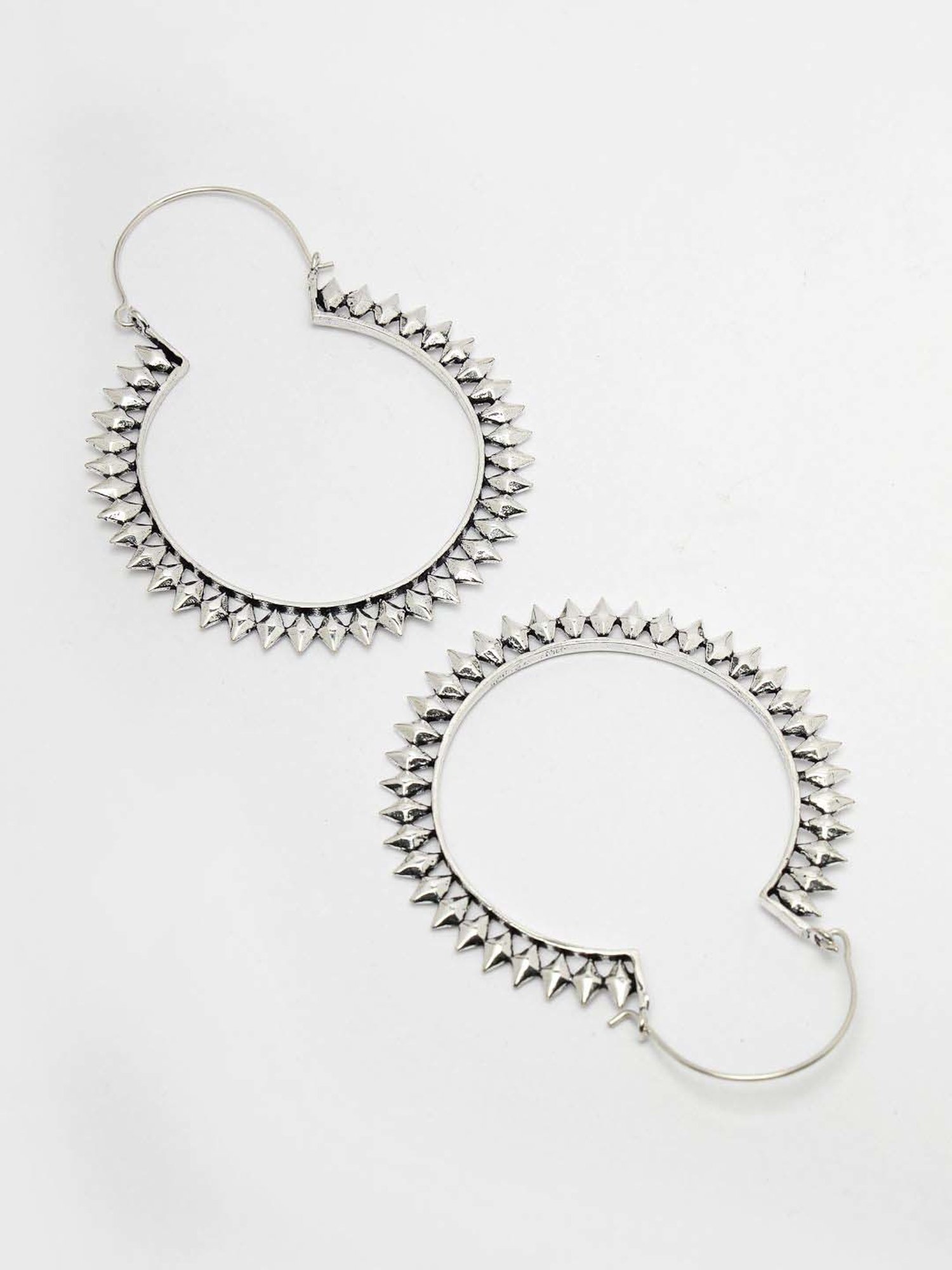 NVR Silver Full Circular Bali earrings for Women