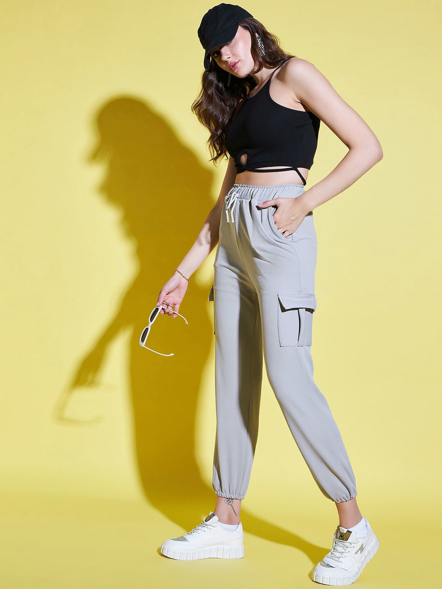 BUYNEWTREND Grey Relaxed Fit High Rise Joggers