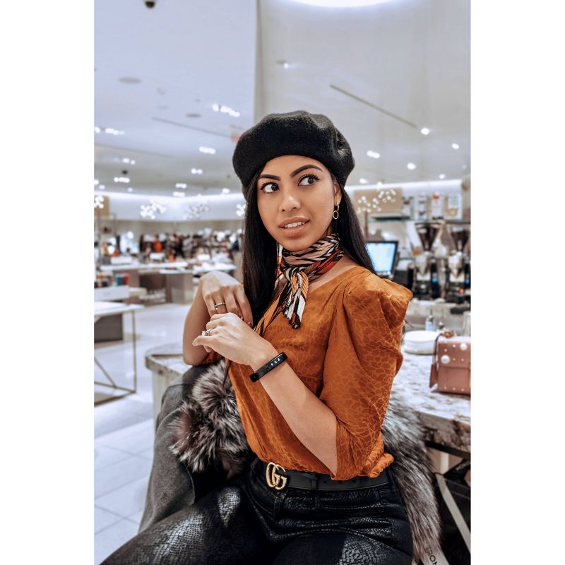 iTouch Slim Fitness Tracker- Black Band