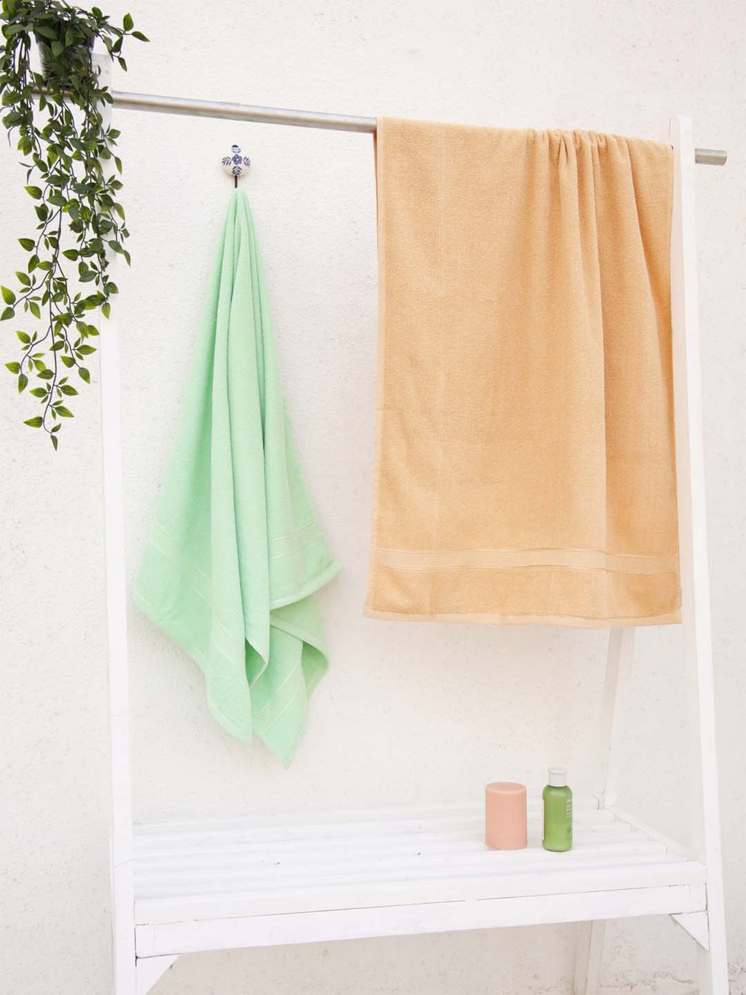Ariana Light Green & Orange Cotton 400 GSM Etereo Large Couple Bath Towel - Set of 2