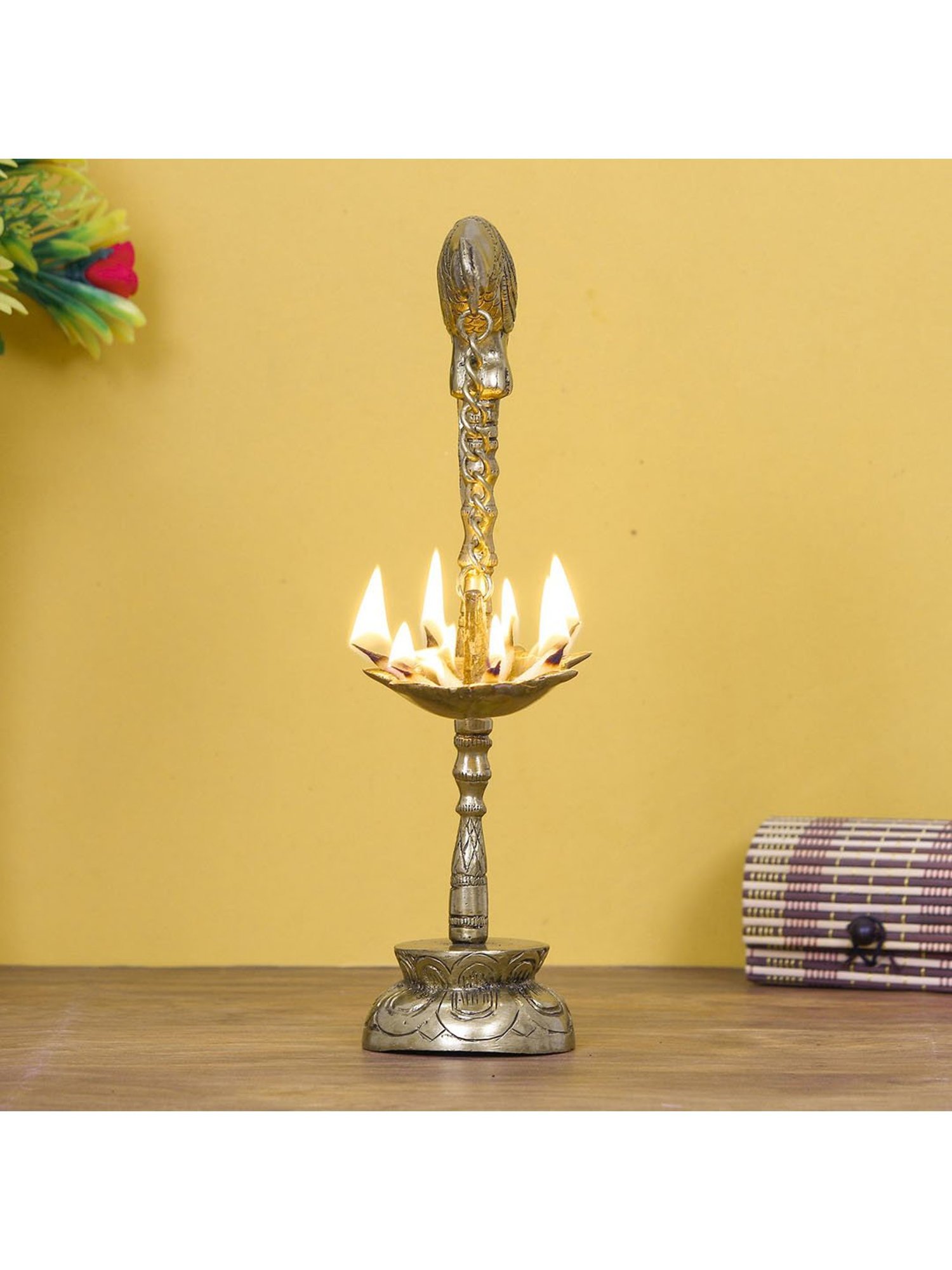eCraftIndia Decorative Handcrafted Brass Parrot Showpiece Diya for 7 wicks with Stand