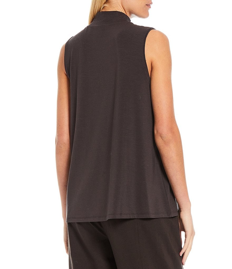 Calessa Floral Embroidered Round Neck Short Sleeve Tunic