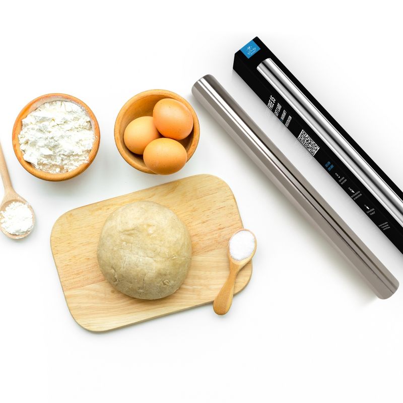 Seven20 Star Wars 11&rdquo; Silicone Spatula - Black/Gold Text &ldquo;Star Wars&rdquo;