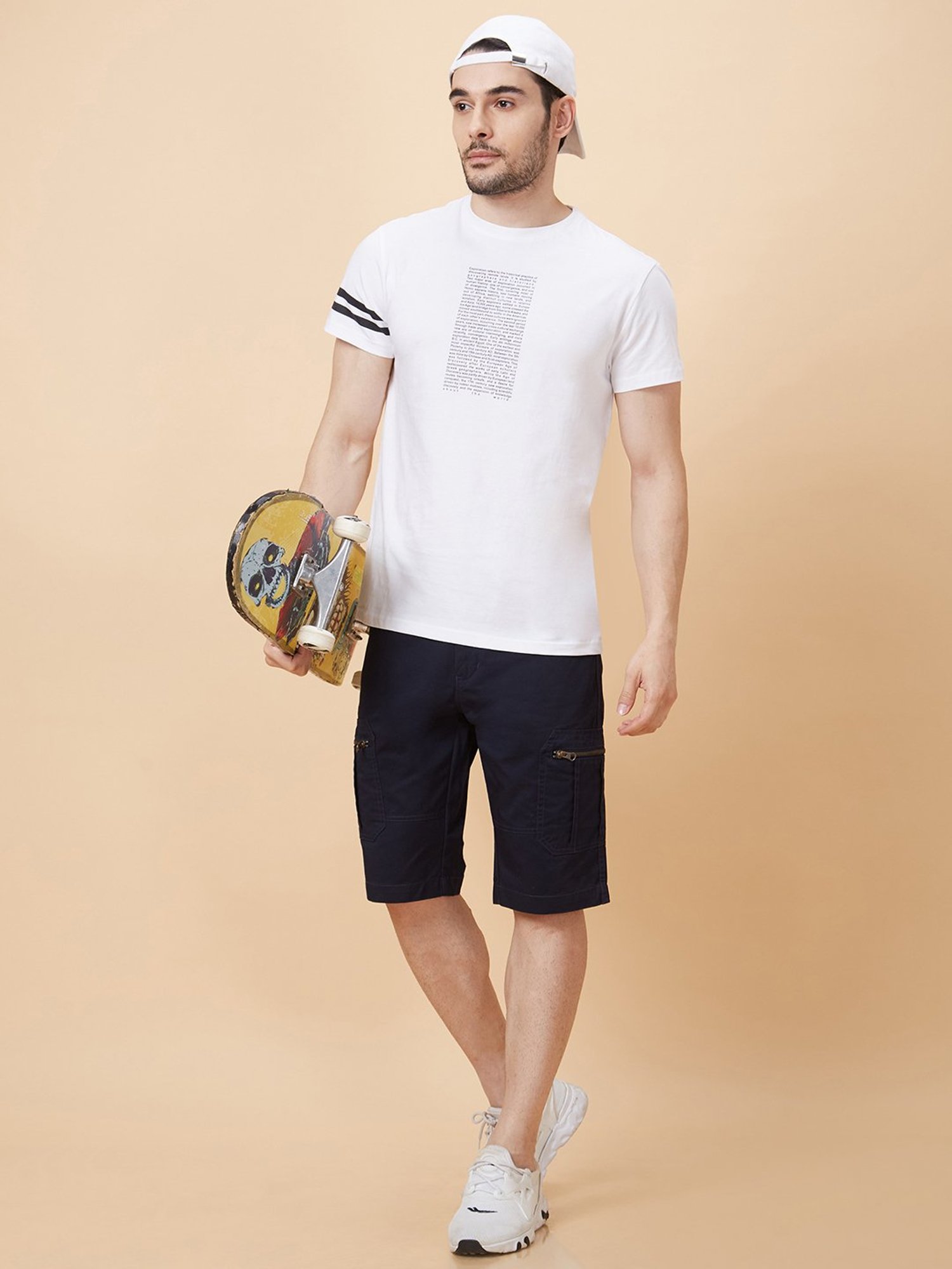 Globus Men Navy Blue Regular Fit Stretchable Cargo Short