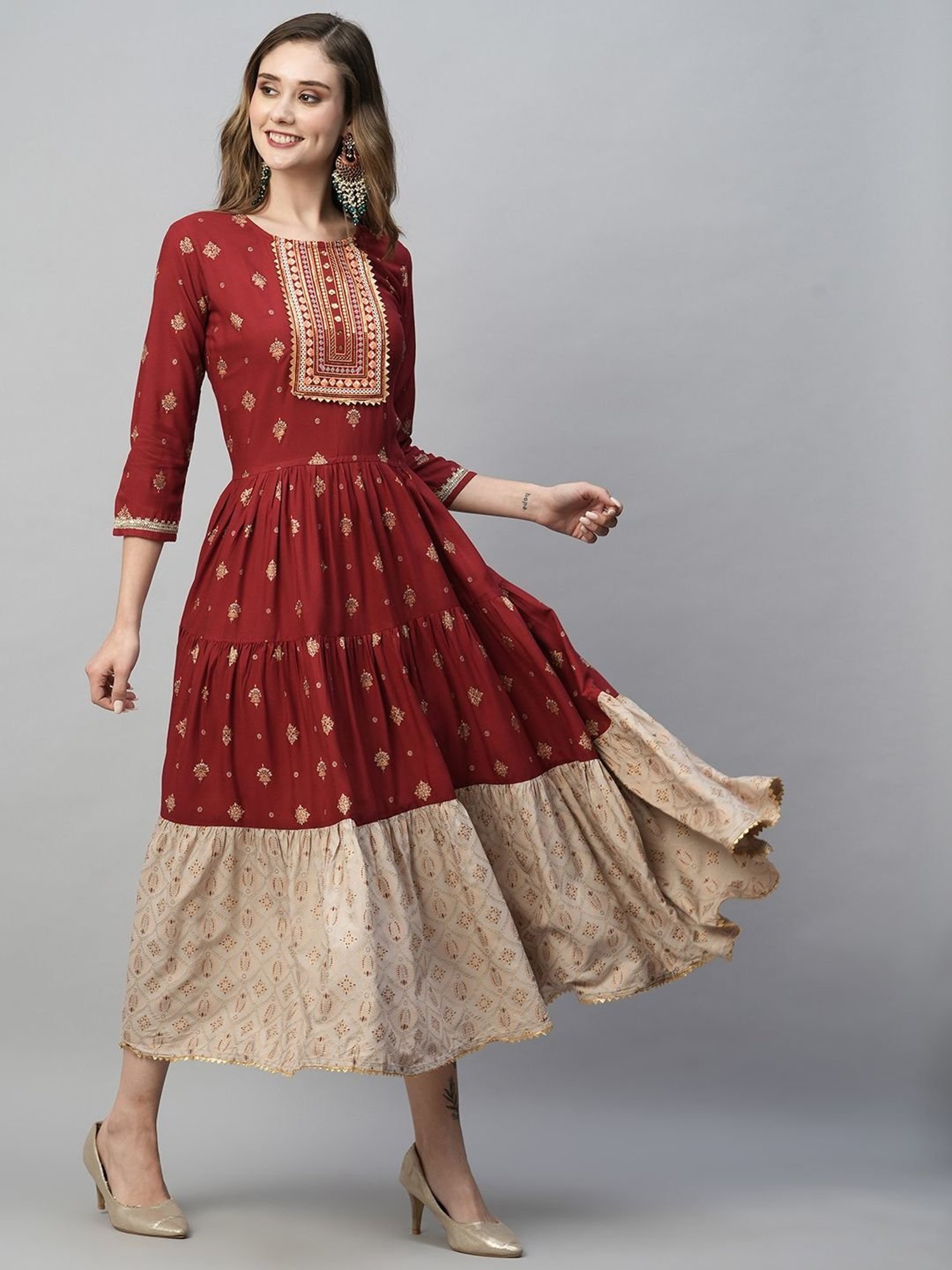 KIANA Maroon Printed Maxi Dress