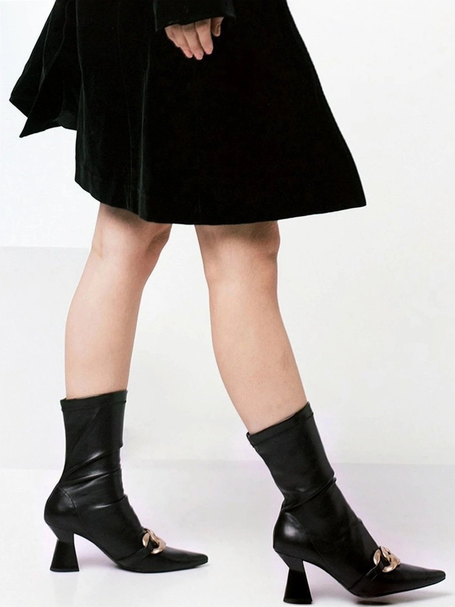 Saint G Women's Rosalie Black Booties