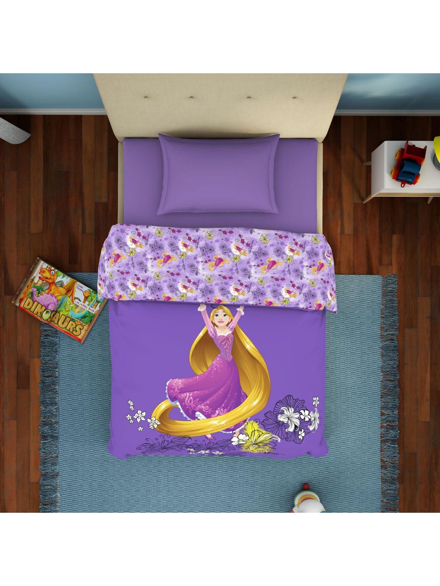 Welspun Bliss Light Silver & Blue Microfibre 120 GSM Shell Double Bed Quilt