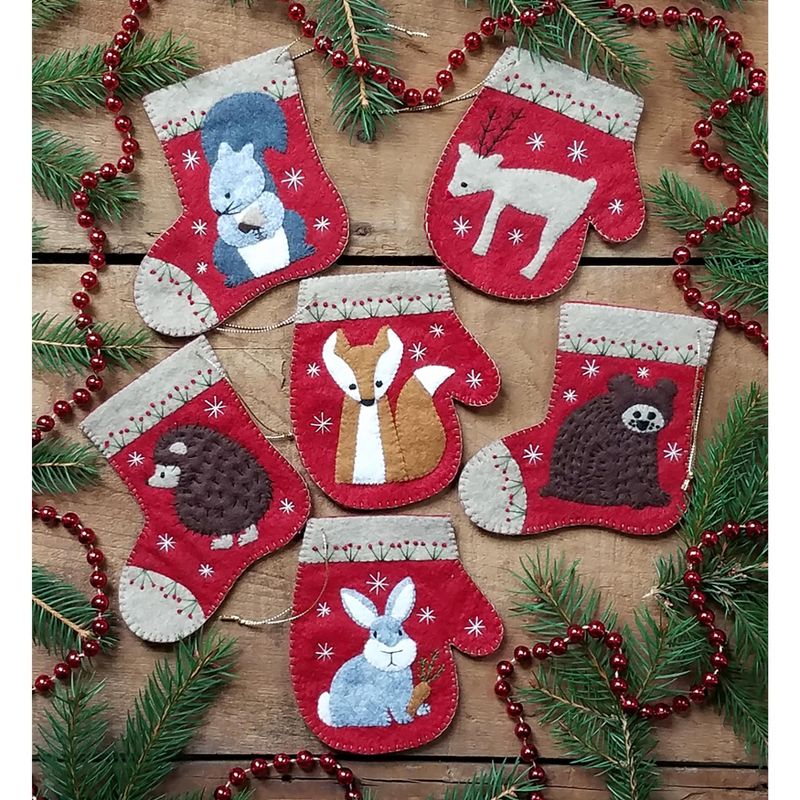 Rachel's Of Greenfield Felt Ornament Kit 4"X4.5" 6/Pkg-Christmas Critters